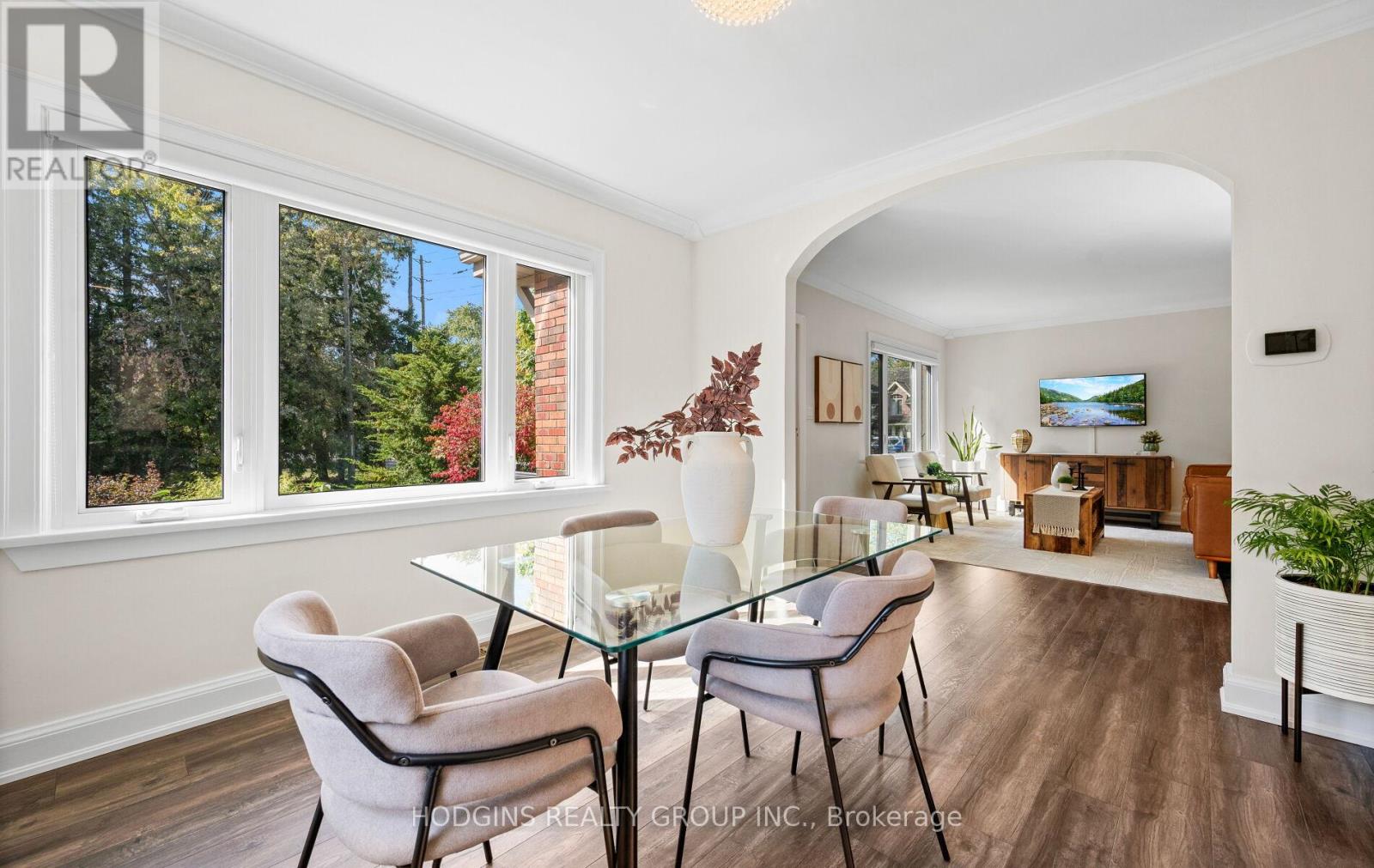 1319 Lakebreeze Drive, Mississauga, Ontario  L5G 3W7 - Photo 14 - W12740586