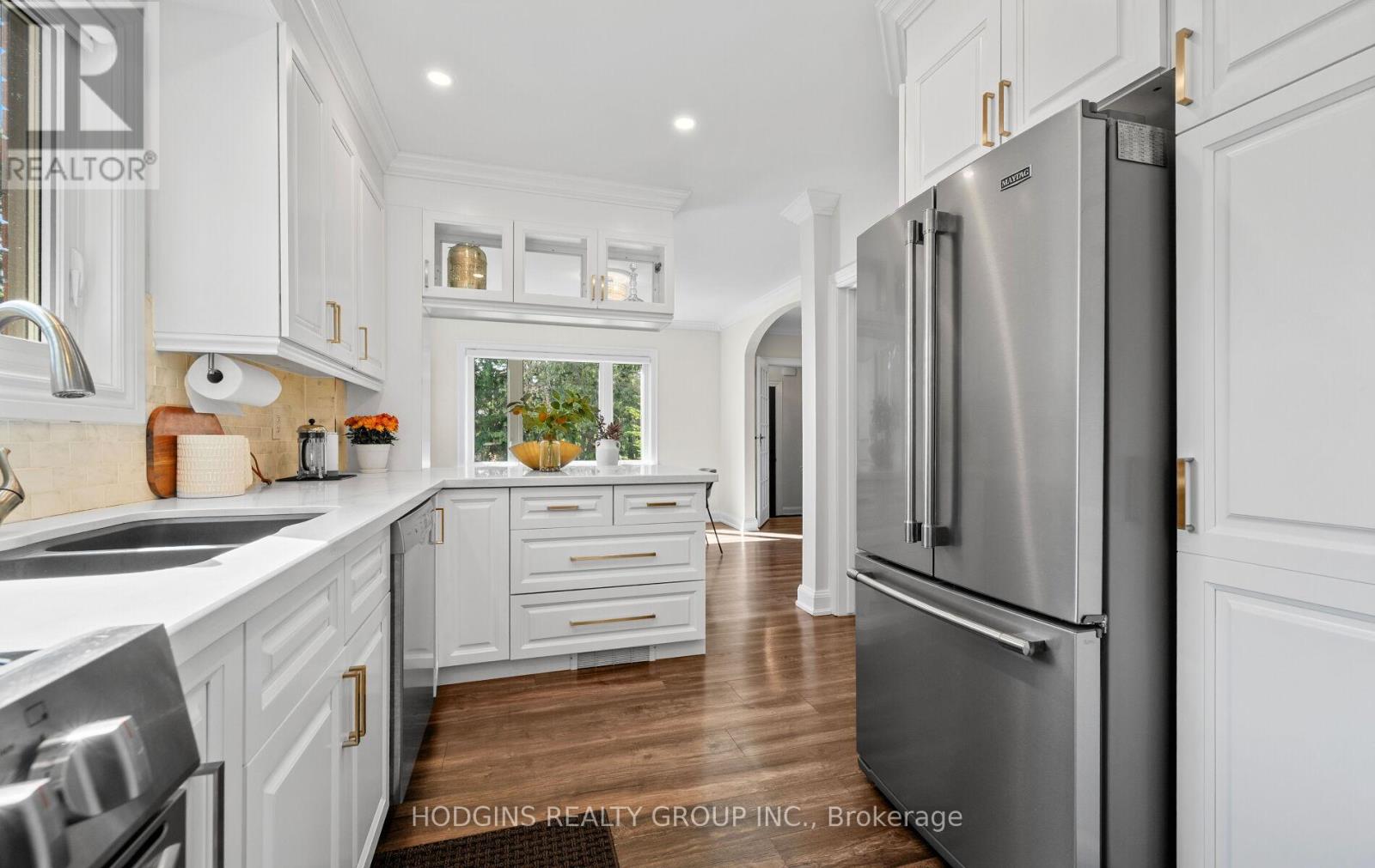 1319 Lakebreeze Drive, Mississauga, Ontario  L5G 3W7 - Photo 16 - W12740586