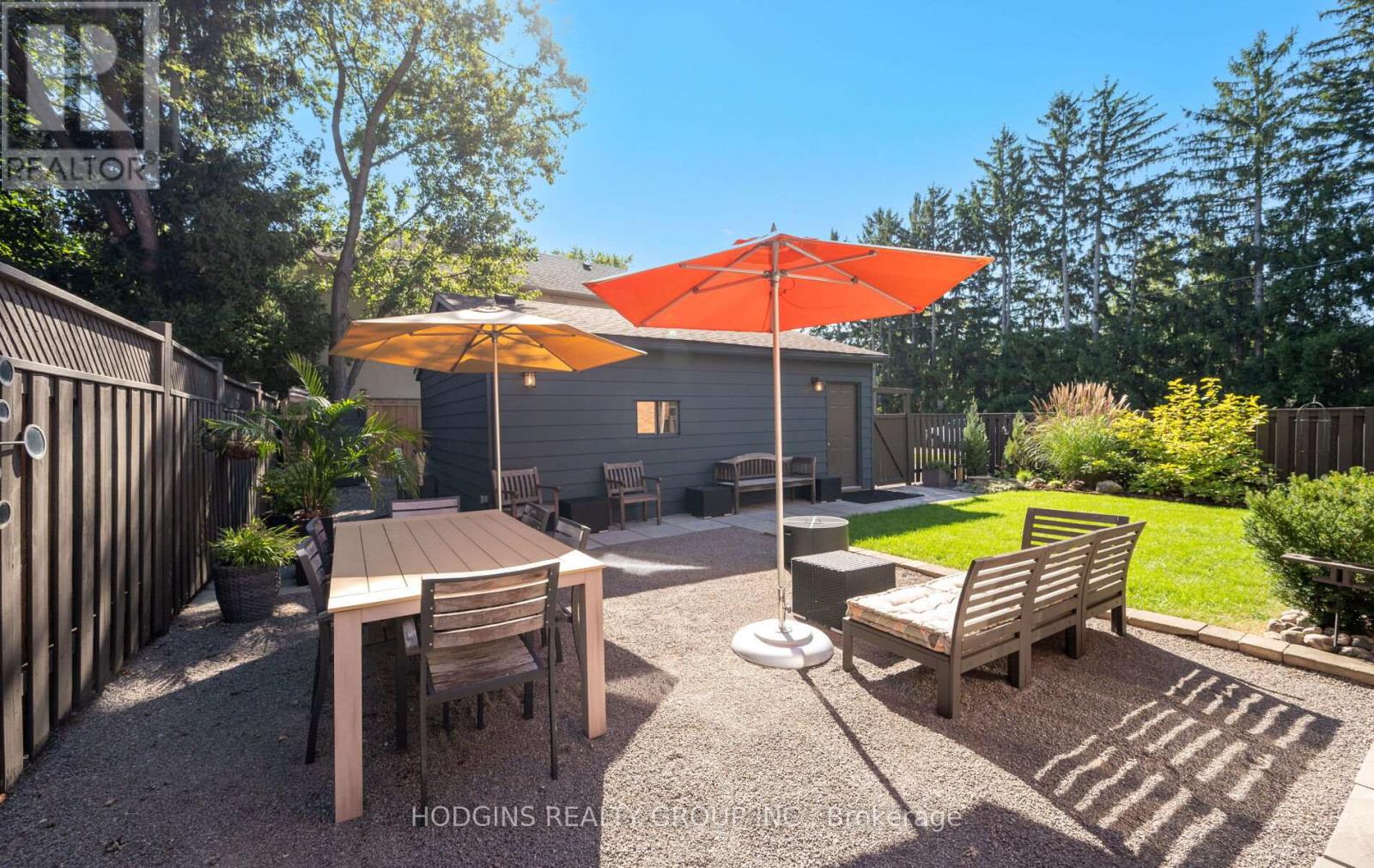 1319 Lakebreeze Drive, Mississauga, Ontario  L5G 3W7 - Photo 36 - W12740586