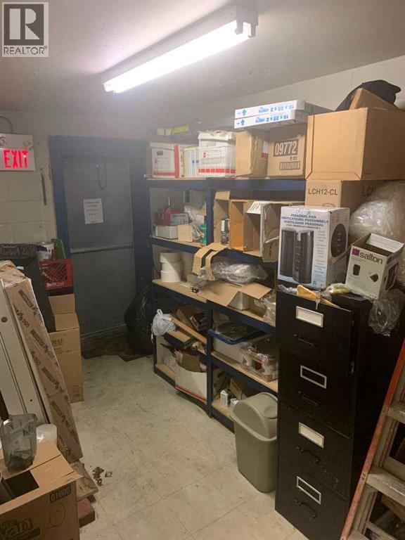 805 East Lake Boulevard, Airdrie, Alberta  T8H 2G4 - Photo 9 - A2253025