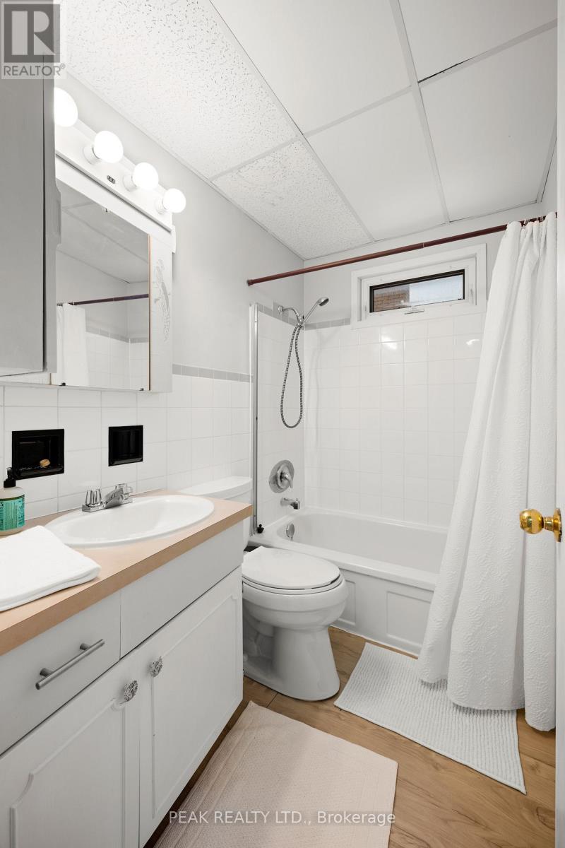 58 Brandon Avenue, Kitchener, Ontario  N2M 2J3 - Photo 12 - X12740486