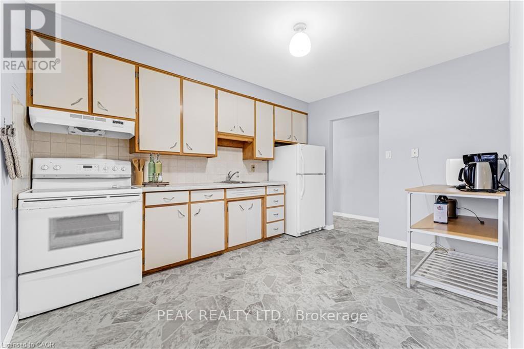 58 Brandon Avenue, Kitchener, Ontario  N2M 2J3 - Photo 33 - X12740486