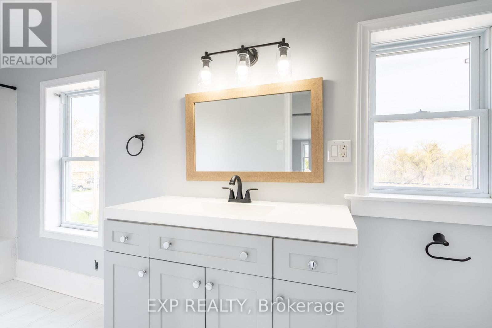 728 Gorham Road, Fort Erie, Ontario  L0S 1N0 - Photo 26 - X12740508