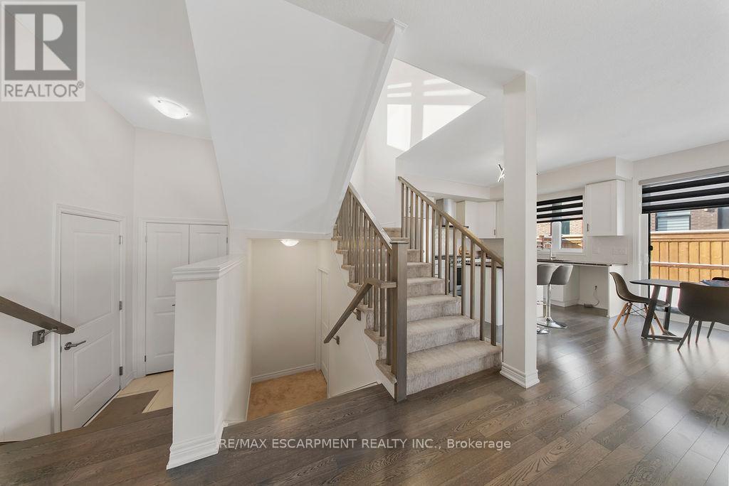 175 Blackbird Way, Hamilton, Ontario  L0R 1W0 - Photo 18 - X12740534