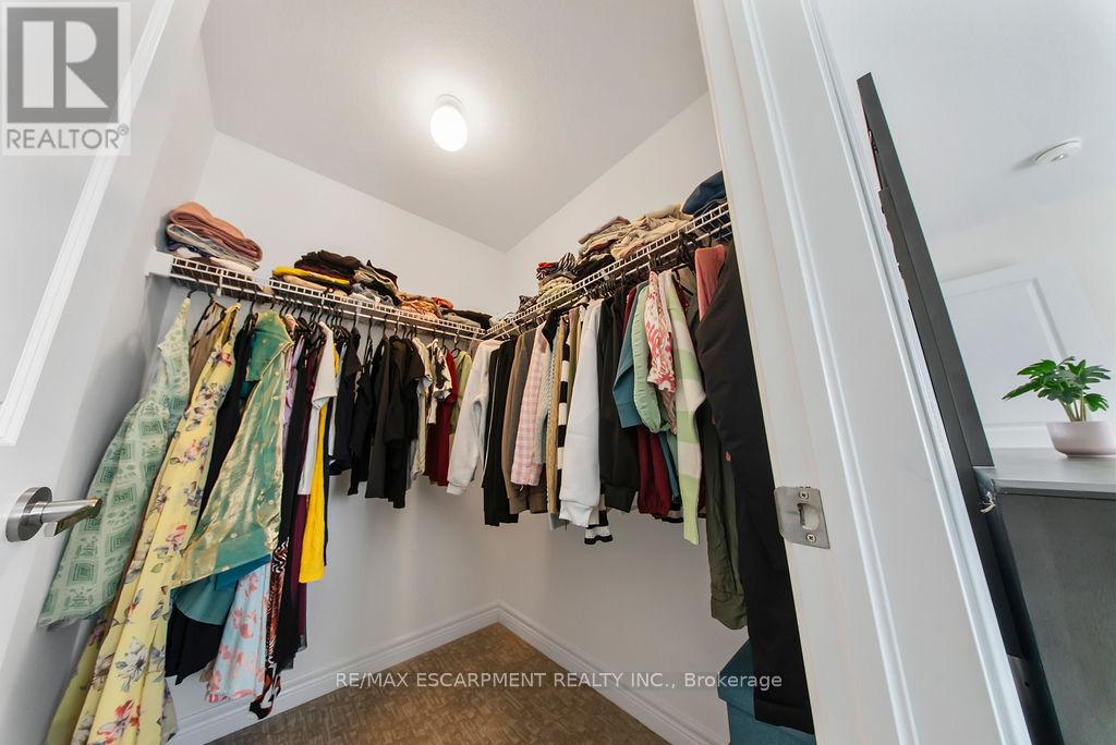 175 Blackbird Way, Hamilton, Ontario  L0R 1W0 - Photo 35 - X12740534