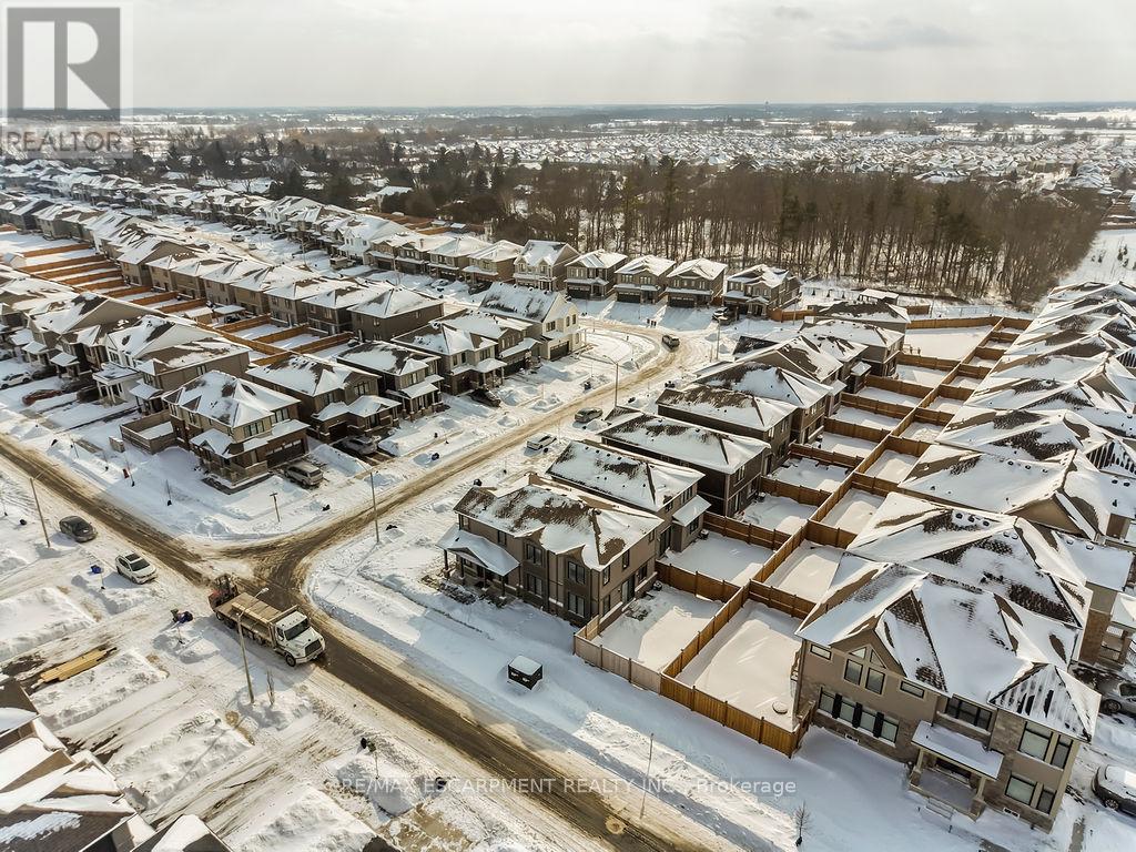 175 Blackbird Way, Hamilton, Ontario  L0R 1W0 - Photo 44 - X12740534