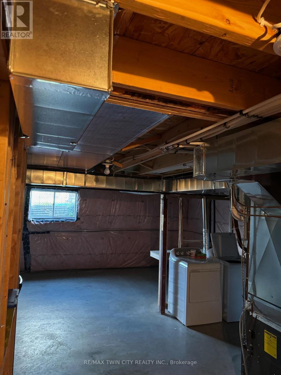 196 Links Crescent, Woodstock, Ontario  N4T 0L9 - Photo 13 - X12740540