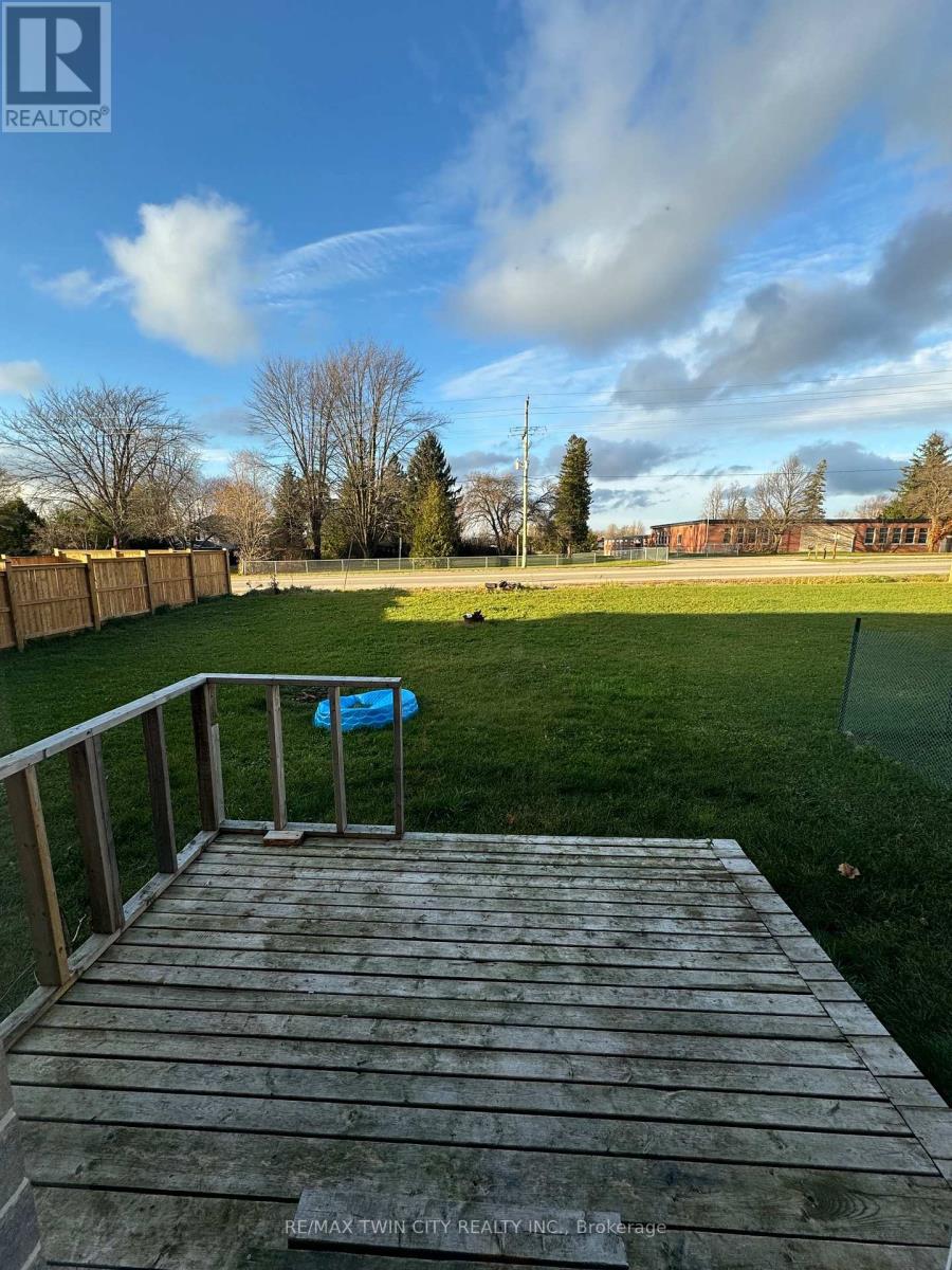 196 Links Crescent, Woodstock, Ontario  N4T 0L9 - Photo 14 - X12740540