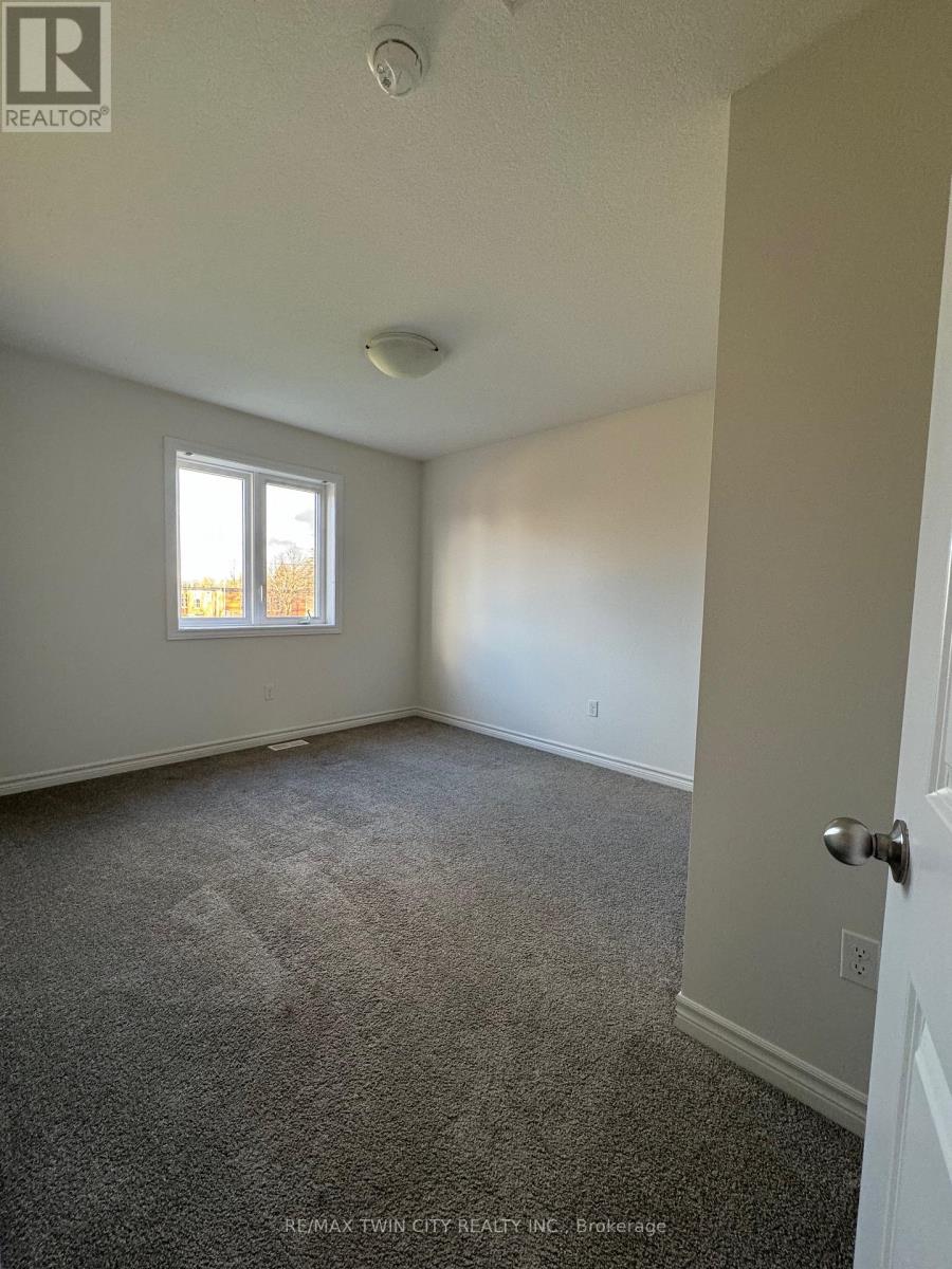 196 Links Crescent, Woodstock, Ontario  N4T 0L9 - Photo 9 - X12740540