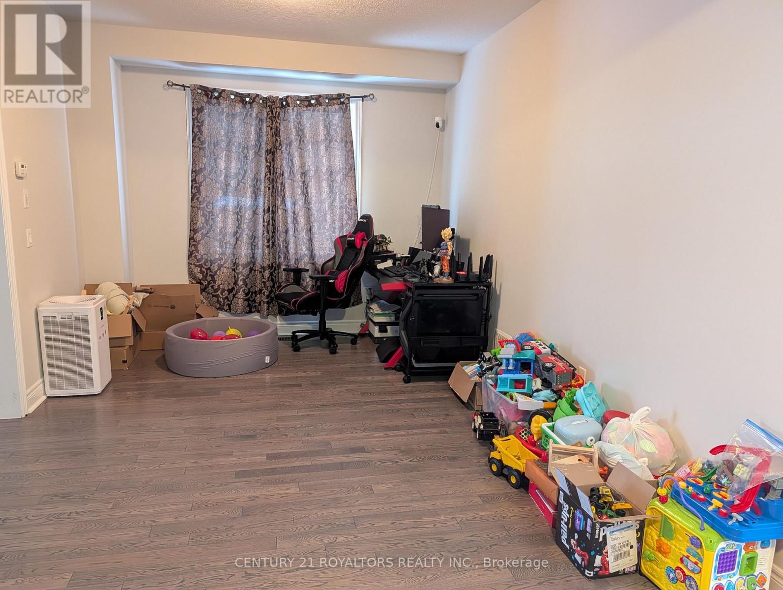 117 Chandler Terrace, Woodstock, Ontario  N4T 0L4 - Photo 3 - X12740556