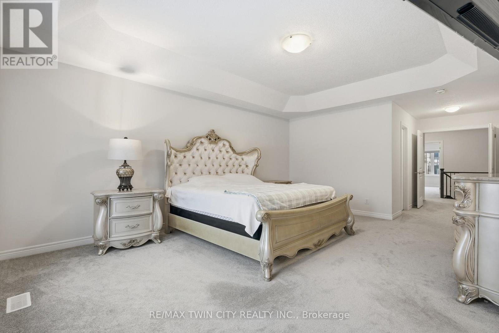 624 Beckview Crescent, Kitchener, Ontario  N2R 0R4 - Photo 21 - X12740594