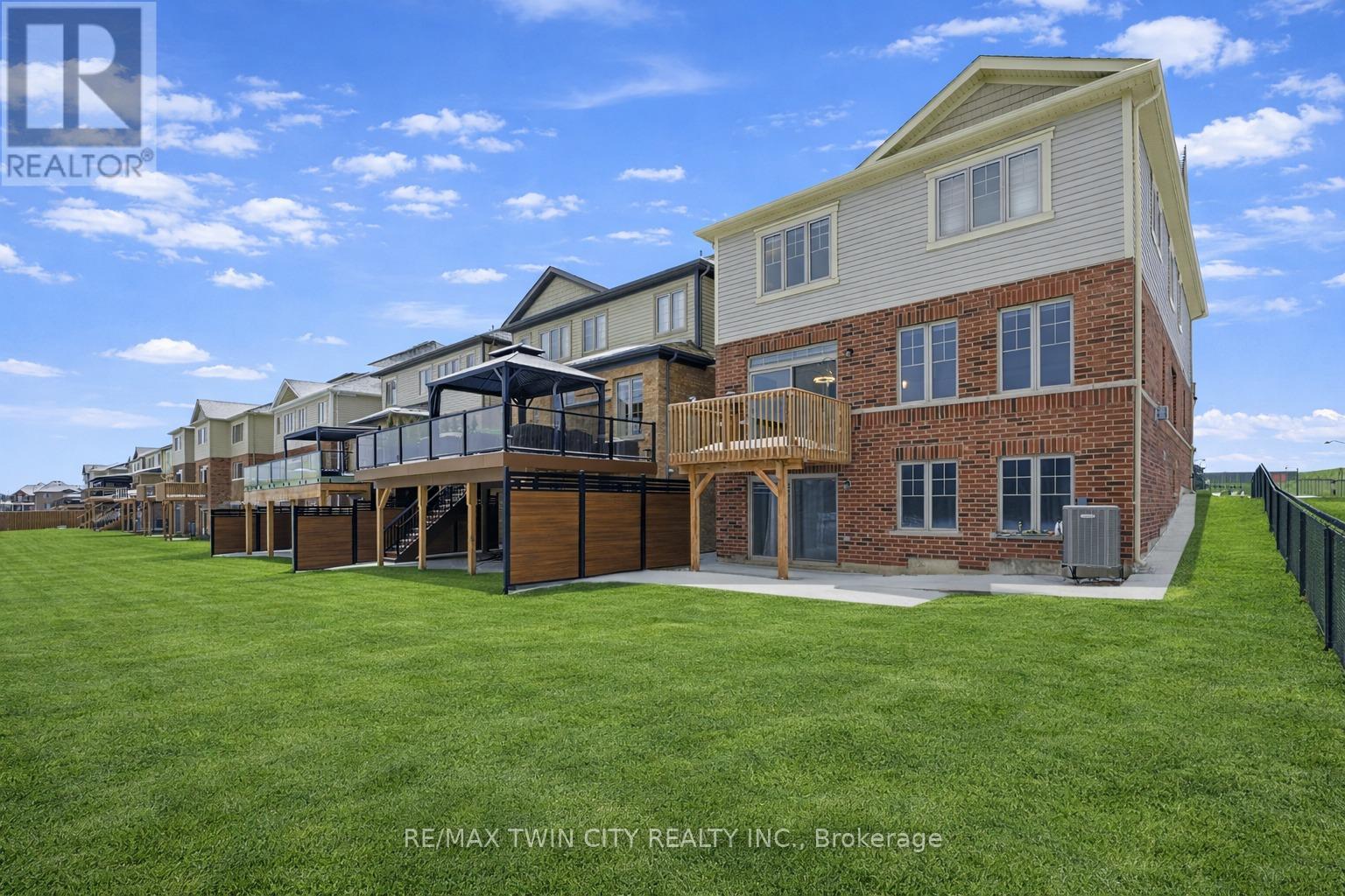 624 Beckview Crescent, Kitchener, Ontario  N2R 0R4 - Photo 40 - X12740594