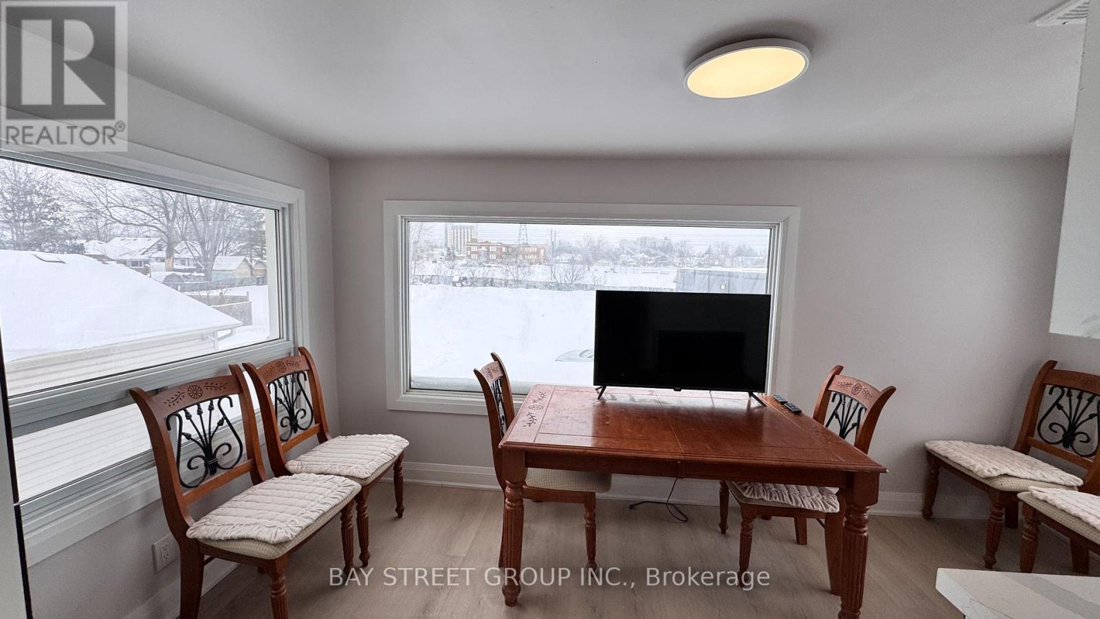 C1 - 5731 Stanley Avenue, Niagara Falls, Ontario  L2G 3X6 - Photo 2 - X12740606