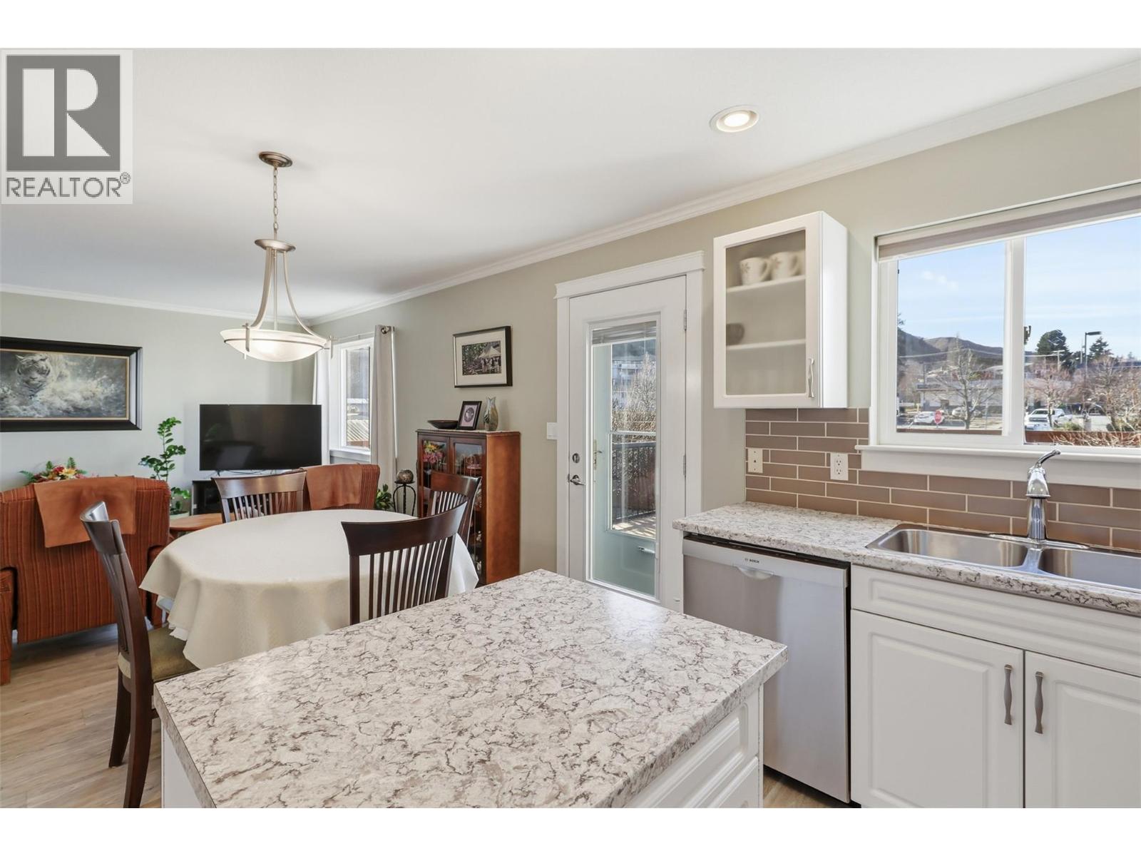 5200 Dallas Drive Unit# 6, Kamloops, British Columbia  V2C 6Y8 - Photo 6 - 10374316