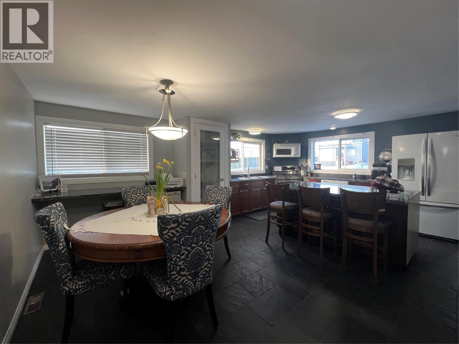 705 100a Avenue, Dawson Creek, British Columbia  V1G 1X8 - Photo 6 - 10374256