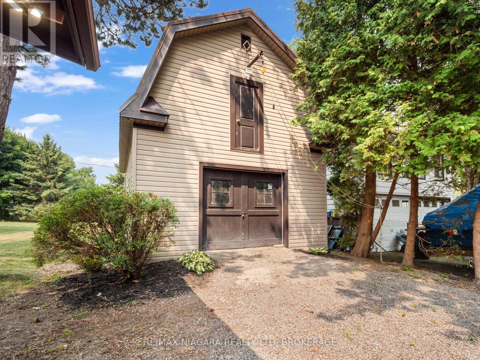 735 Niagara Boulevard, Fort Erie, Ontario  L2A 3J2 - Photo 38 - X12327210