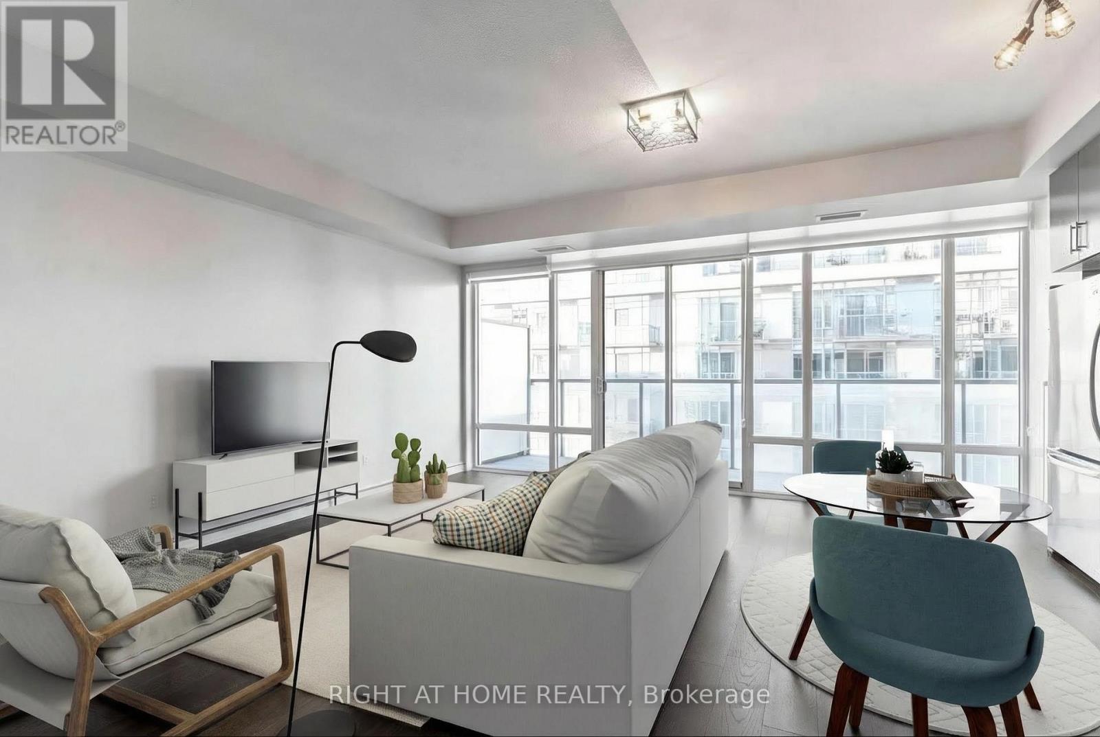 730 - 90 Stadium Road, Toronto, Ontario  M5V 3W5 - Photo 3 - C12715940