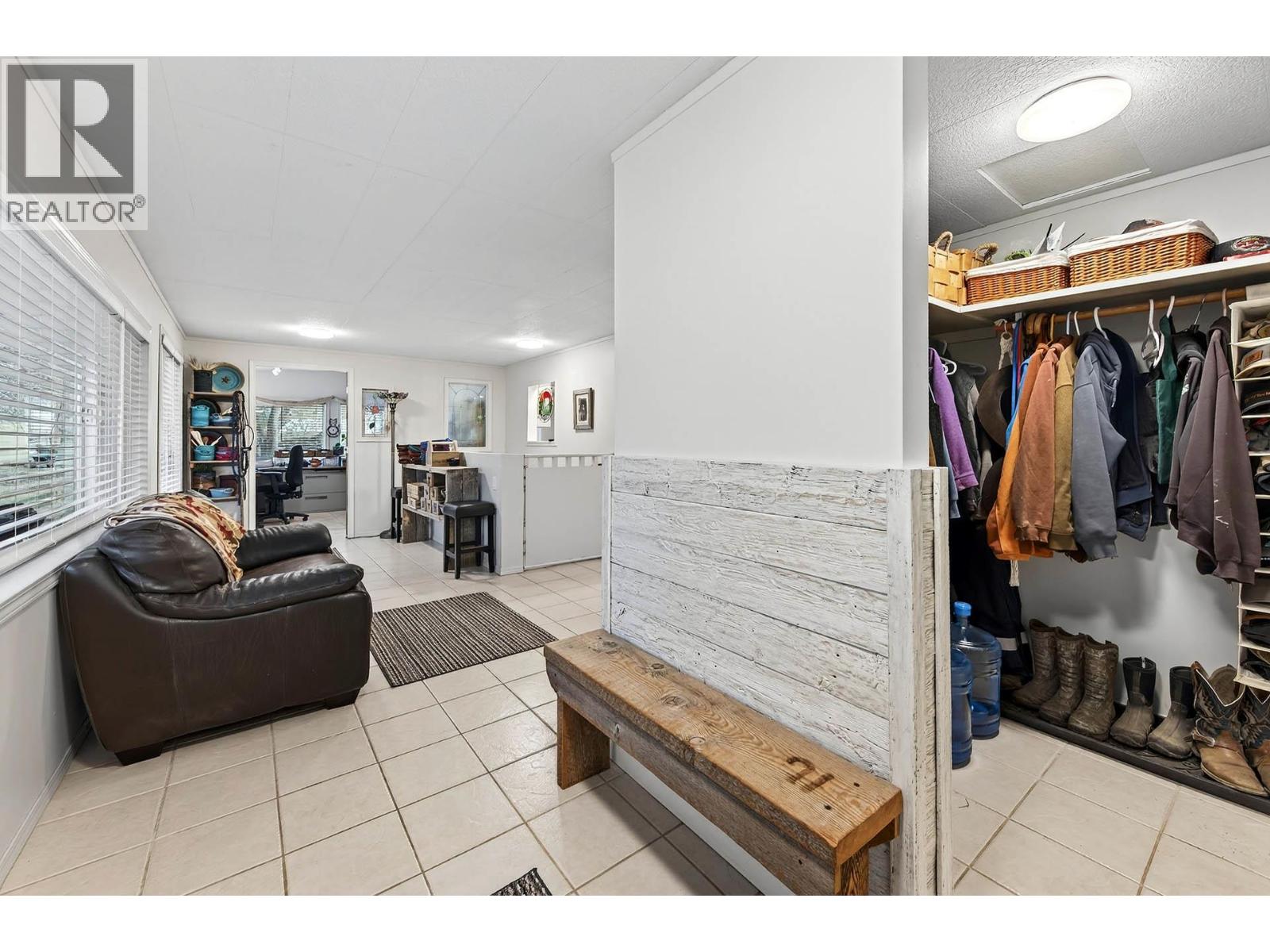 1528 Laveau Road, Kamloops, British Columbia  V0E 2P0 - Photo 15 - 10374061