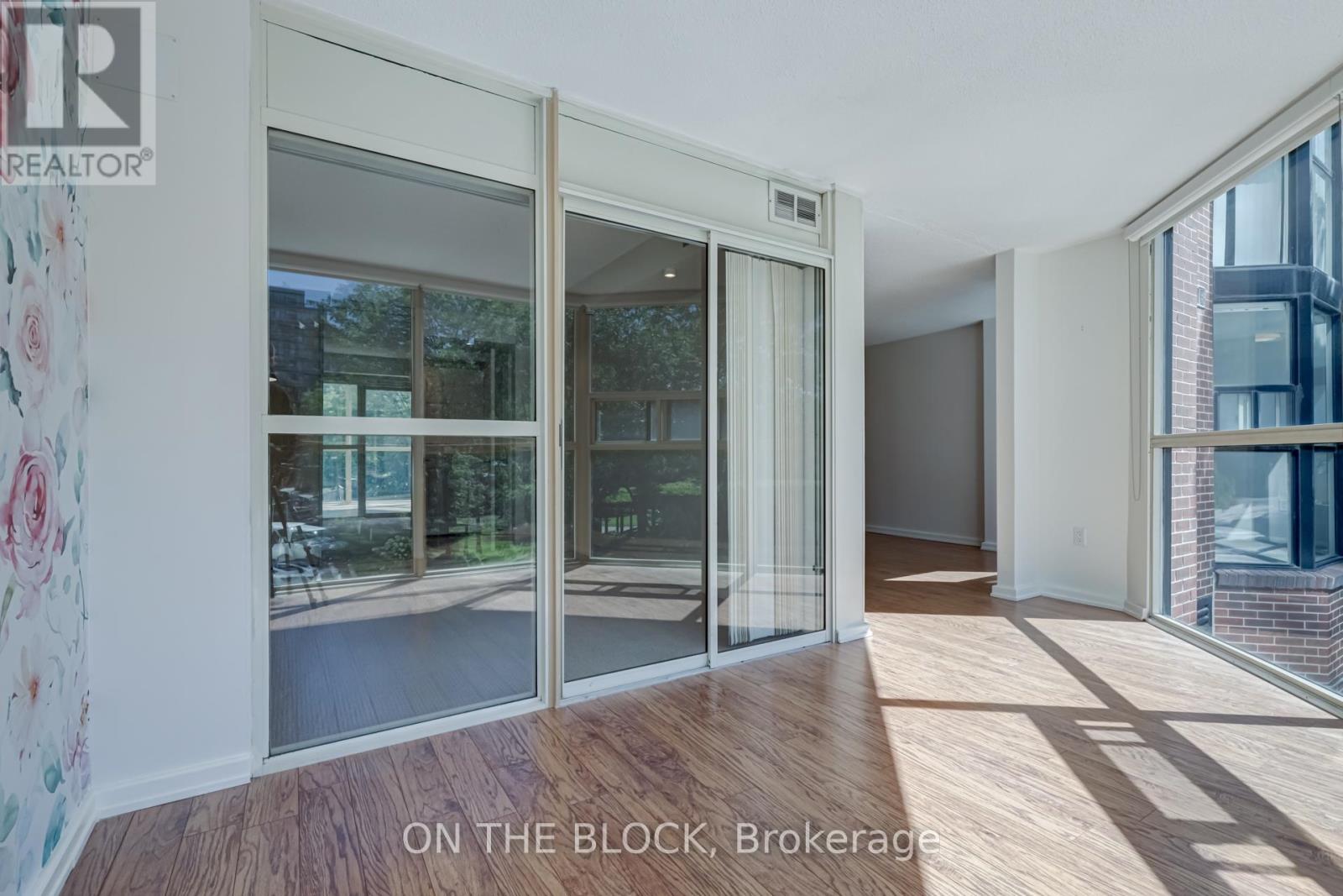 212 - 701 King Street W, Toronto, Ontario  M5V 2W7 - Photo 12 - C12740628