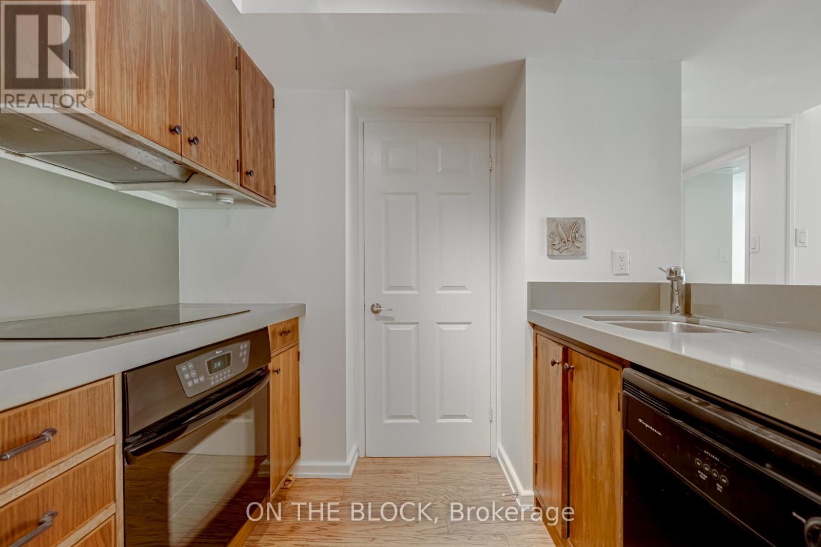 212 - 701 King Street W, Toronto, Ontario  M5V 2W7 - Photo 15 - C12740628