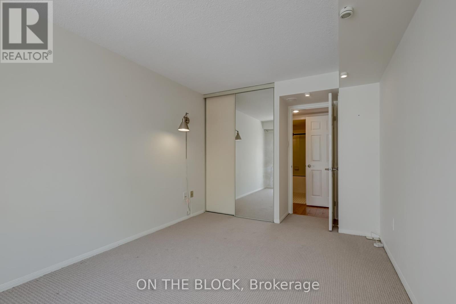 212 - 701 King Street W, Toronto, Ontario  M5V 2W7 - Photo 21 - C12740628