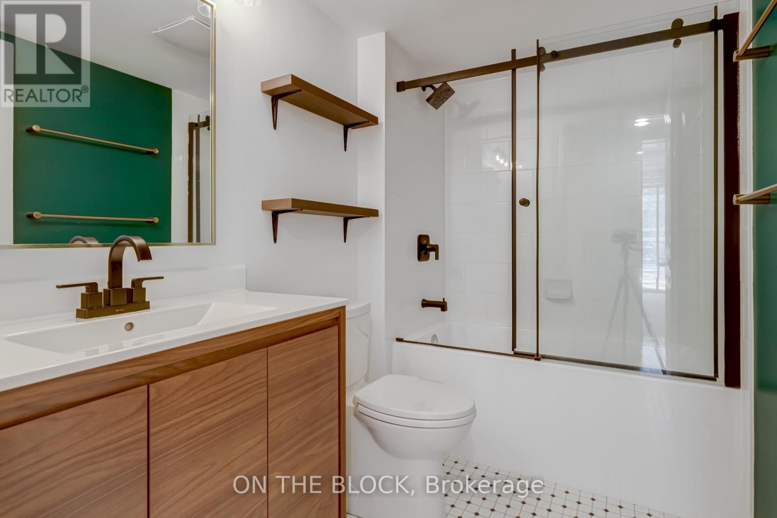 212 - 701 King Street W, Toronto, Ontario  M5V 2W7 - Photo 23 - C12740628