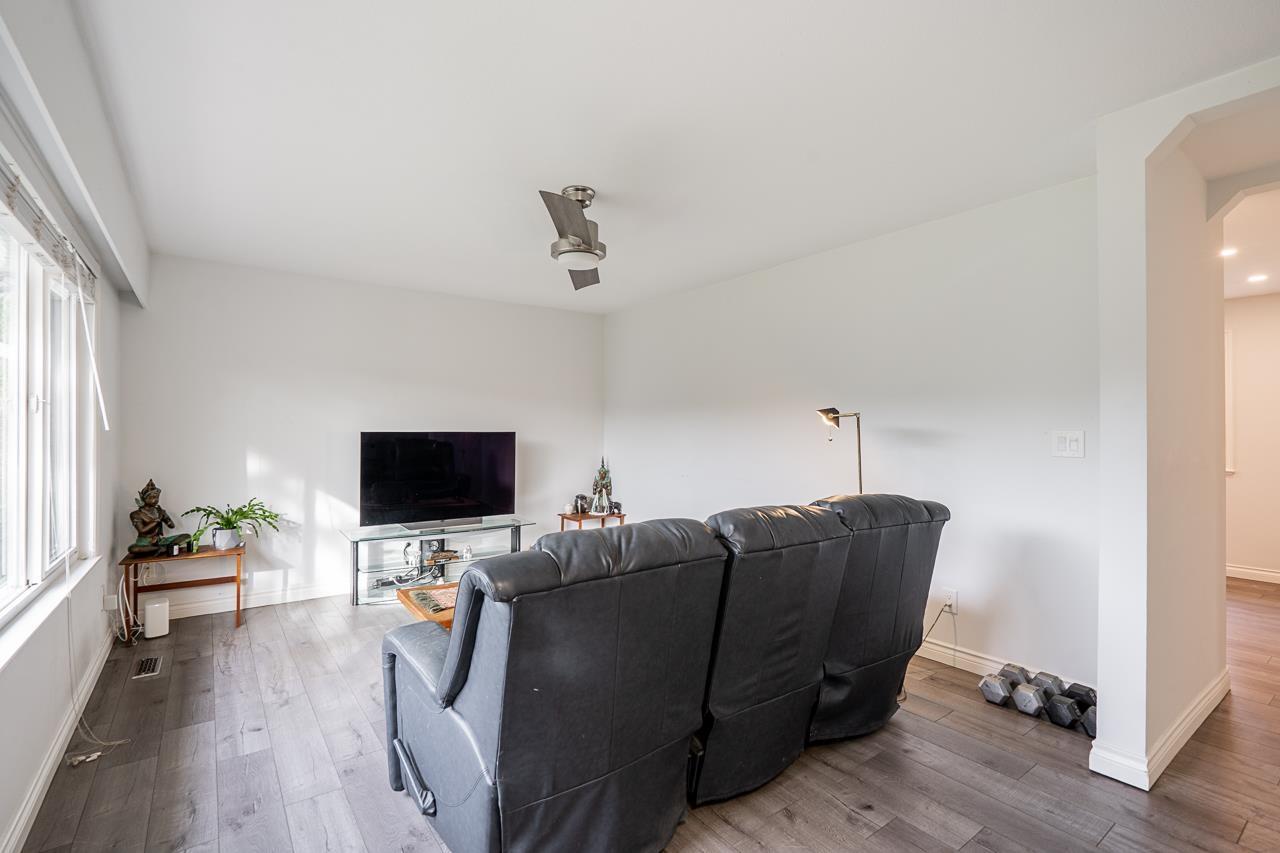 21355 Old Yale Road, Langley, British Columbia  V3A 4M6 - Photo 3 - R3084641