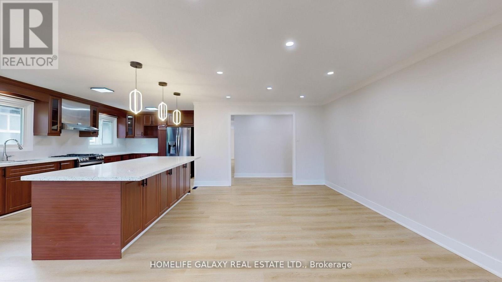 1882 Shadybrook Drive, Pickering, Ontario  L1V 3A8 - Photo 10 - E12740608