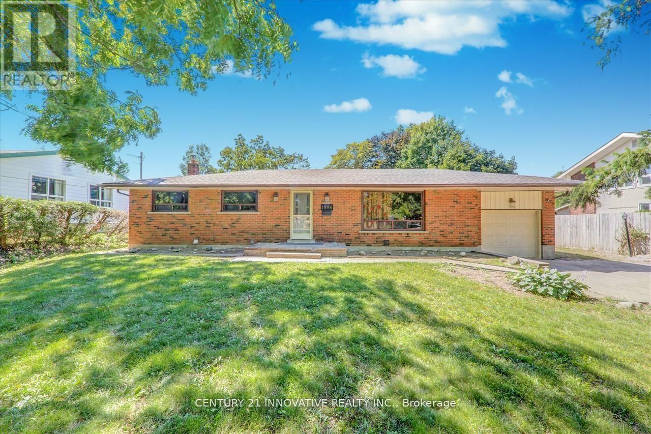 1986 LIVERPOOL ROAD, Pickering, Ontario