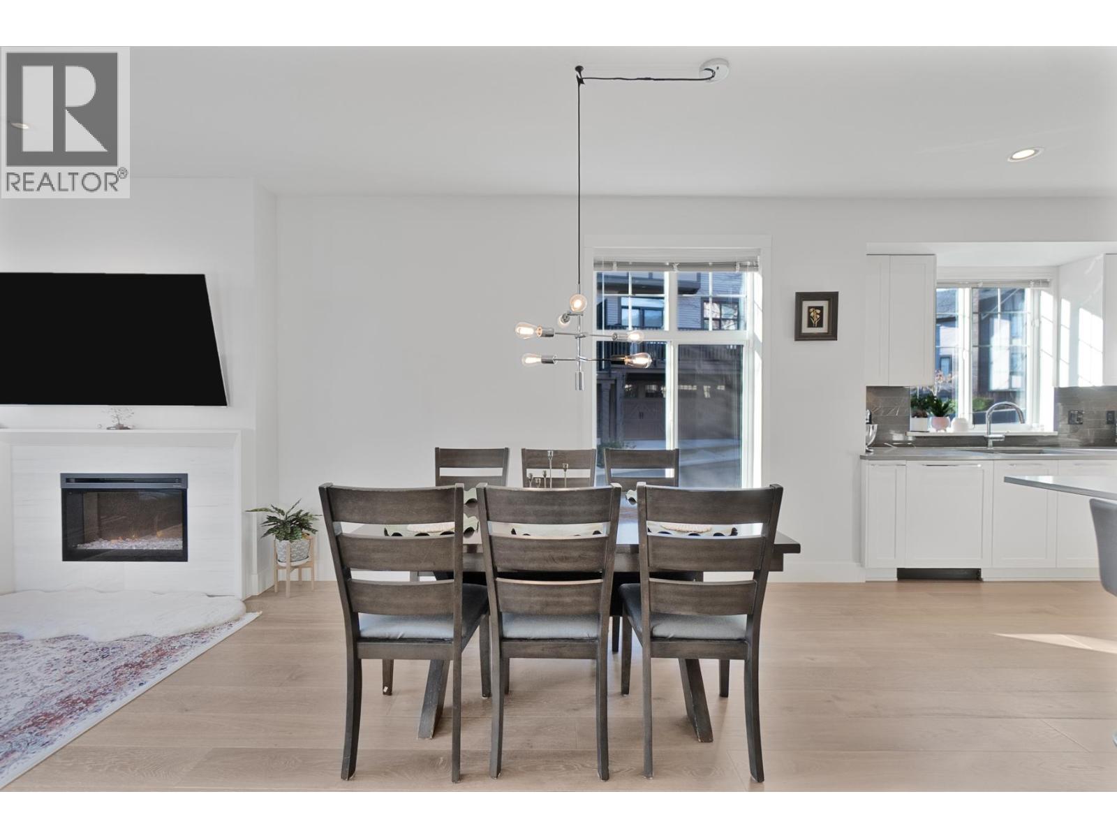 9 3306 Princeton Avenue, Coquitlam, British Columbia  V3E 0M9 - Photo 6 - R3081295