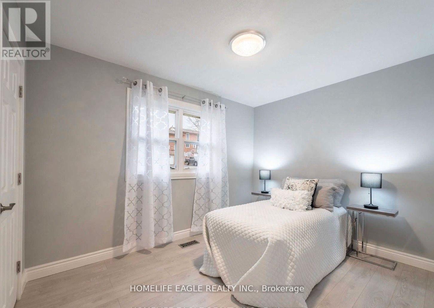 #main - 79 Simcoe Road, Bradford West Gwillimbury (Bradford), Ontario  L0G 1B0 - Photo 18 - N12740656