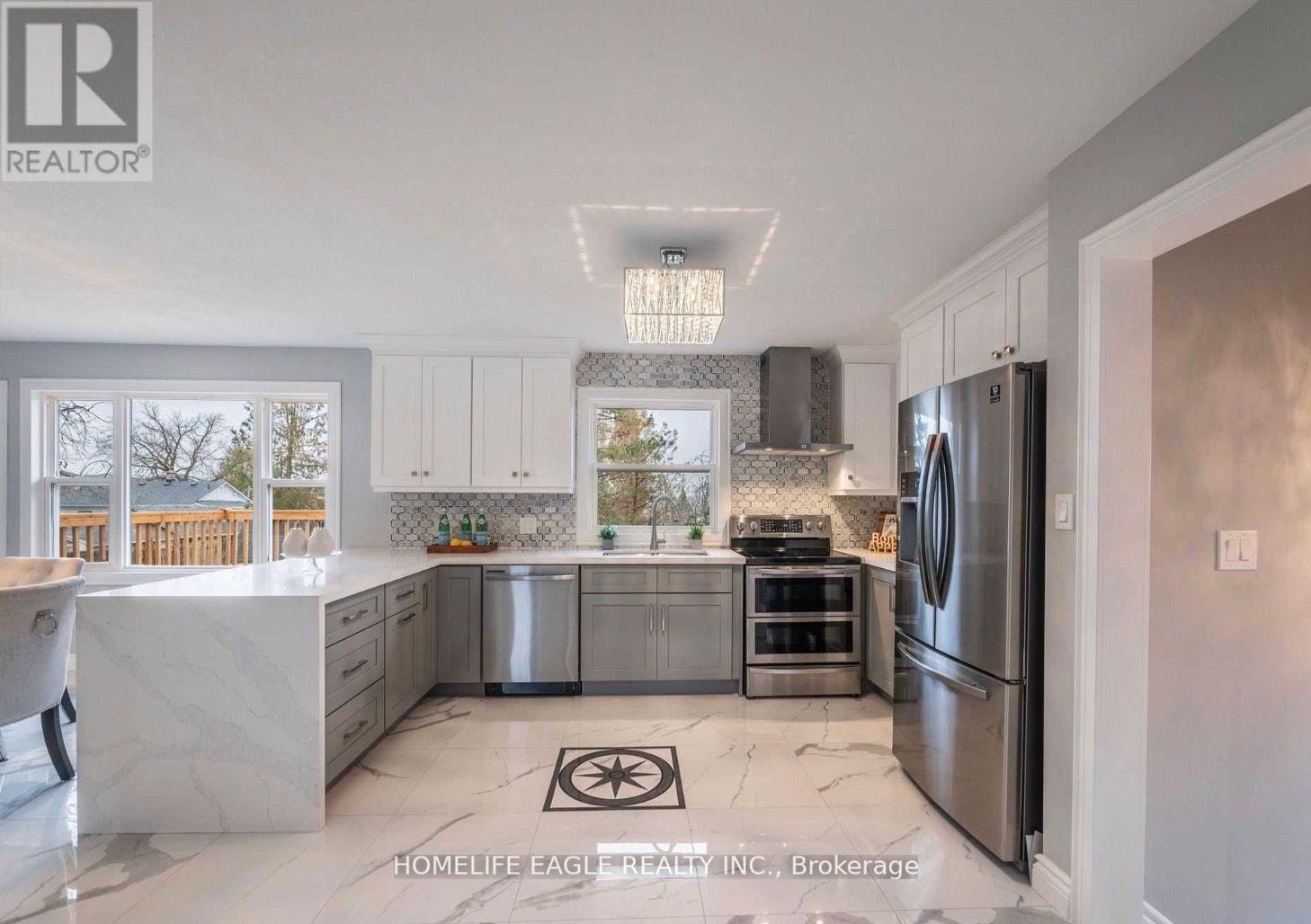 #main - 79 Simcoe Road, Bradford West Gwillimbury (Bradford), Ontario  L0G 1B0 - Photo 9 - N12740656