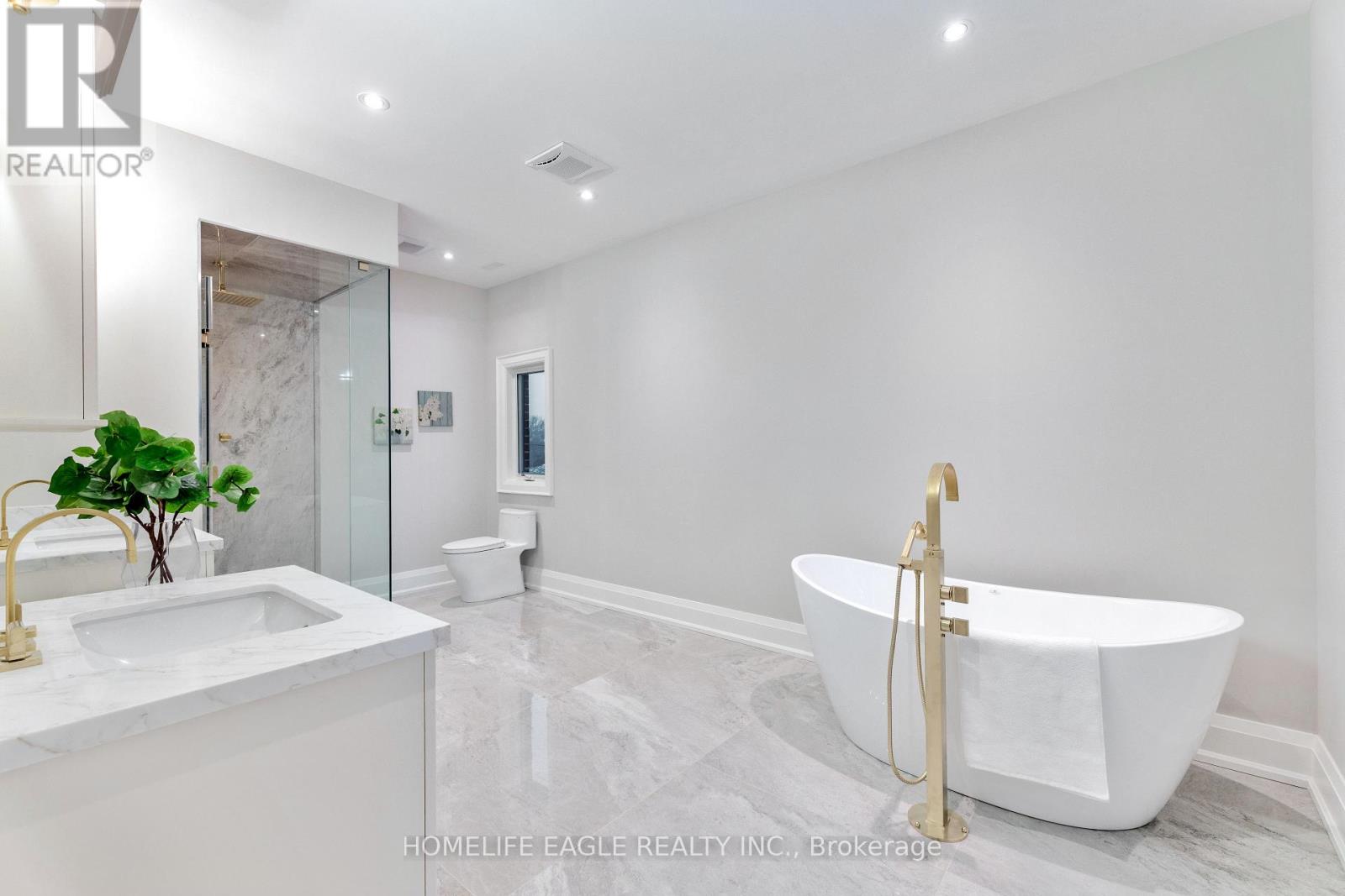 57 Glass Drive, Aurora, Ontario  L4G 2E7 - Photo 25 - N12740664