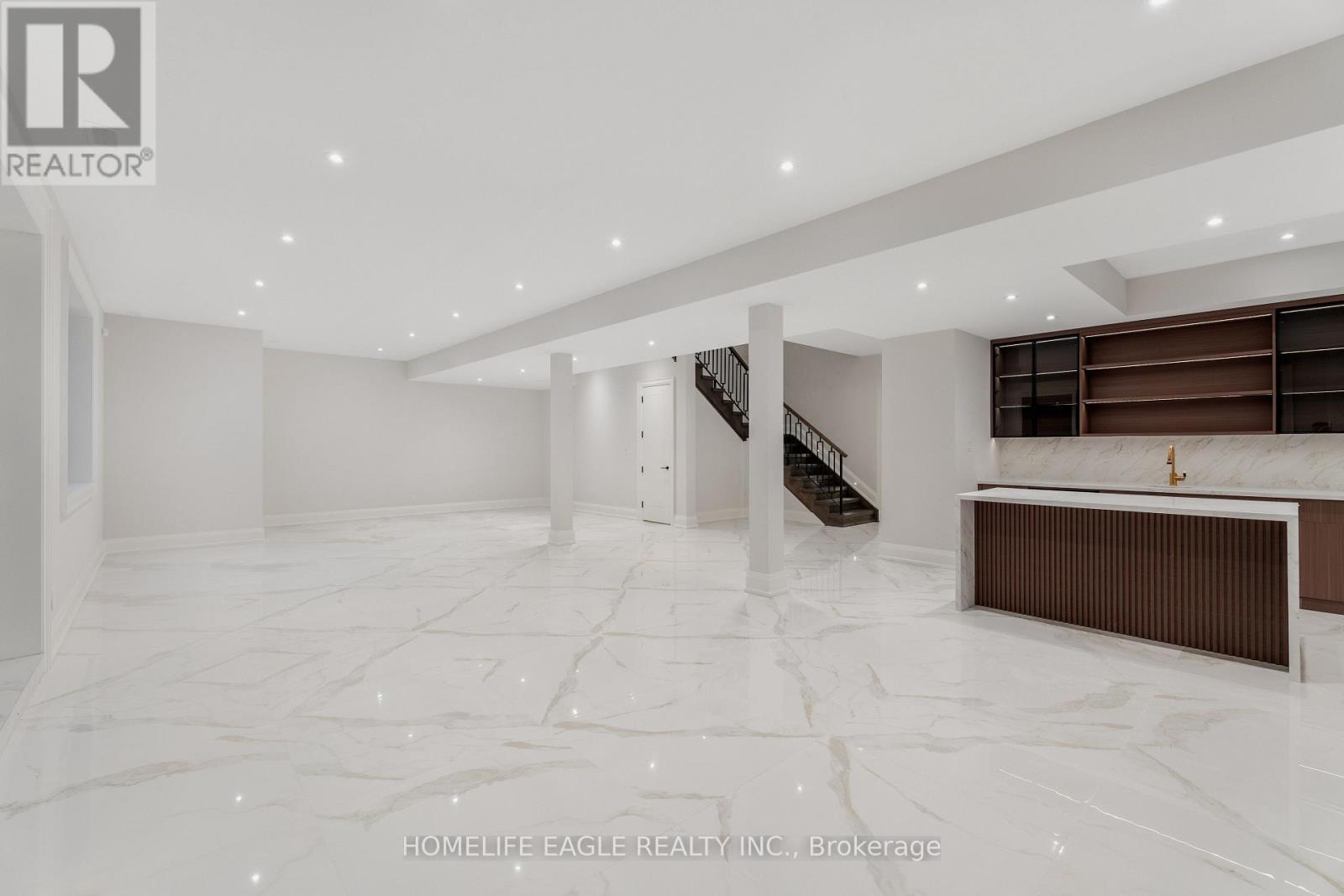 57 Glass Drive, Aurora, Ontario  L4G 2E7 - Photo 38 - N12740664