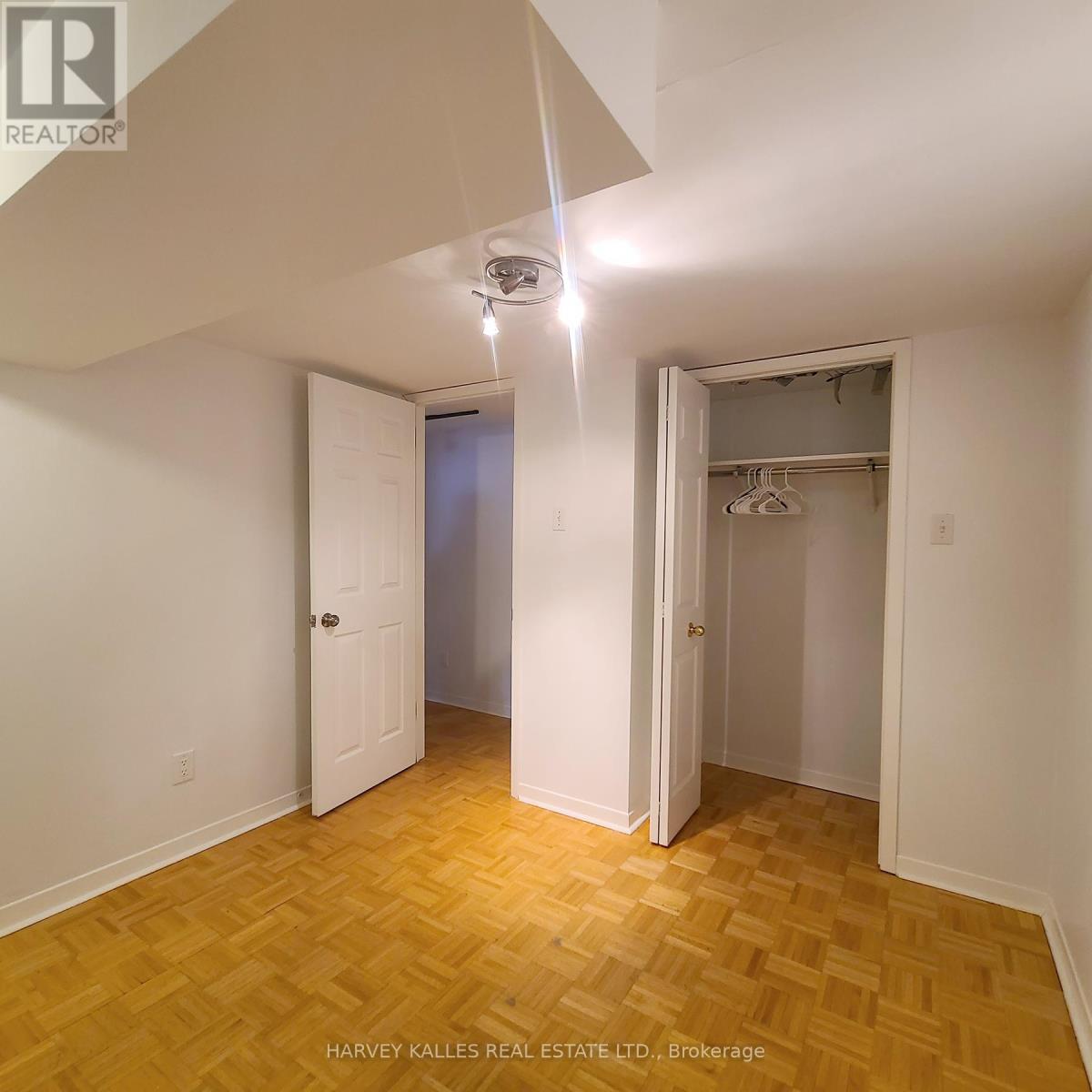 Lower - 98 Lowther Avenue, Toronto, Ontario  M5R 1E2 - Photo 14 - C12740558