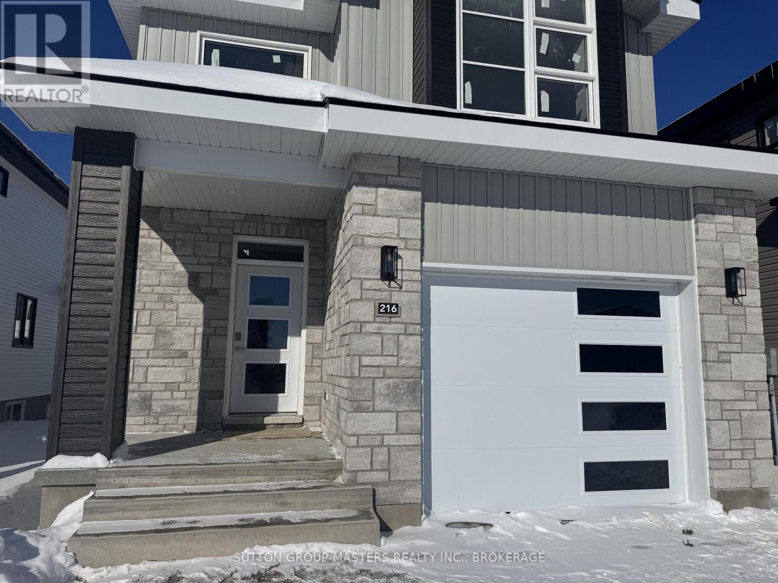 216 Superior Drive, Loyalist, Ontario K7N 0E5 - Photo 2 - X12679452