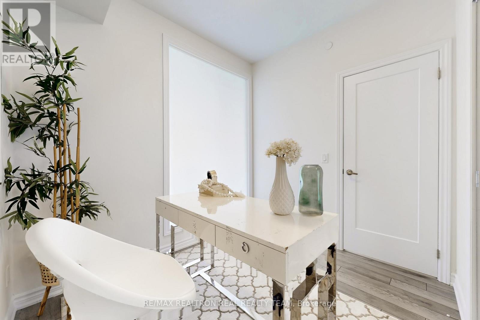 338 - 349 Wheat Boom Drive, Oakville, Ontario  L6H 7X5 - Photo 16 - W12740640