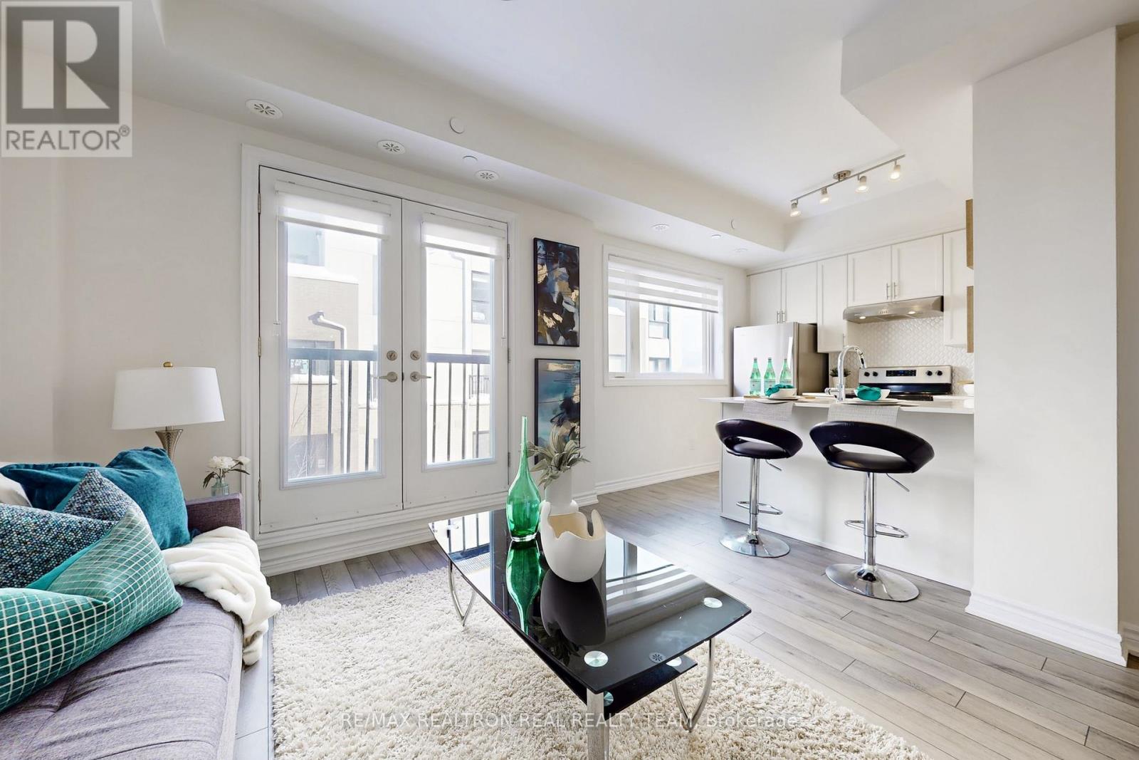 338 - 349 Wheat Boom Drive, Oakville, Ontario  L6H 7X5 - Photo 8 - W12740640