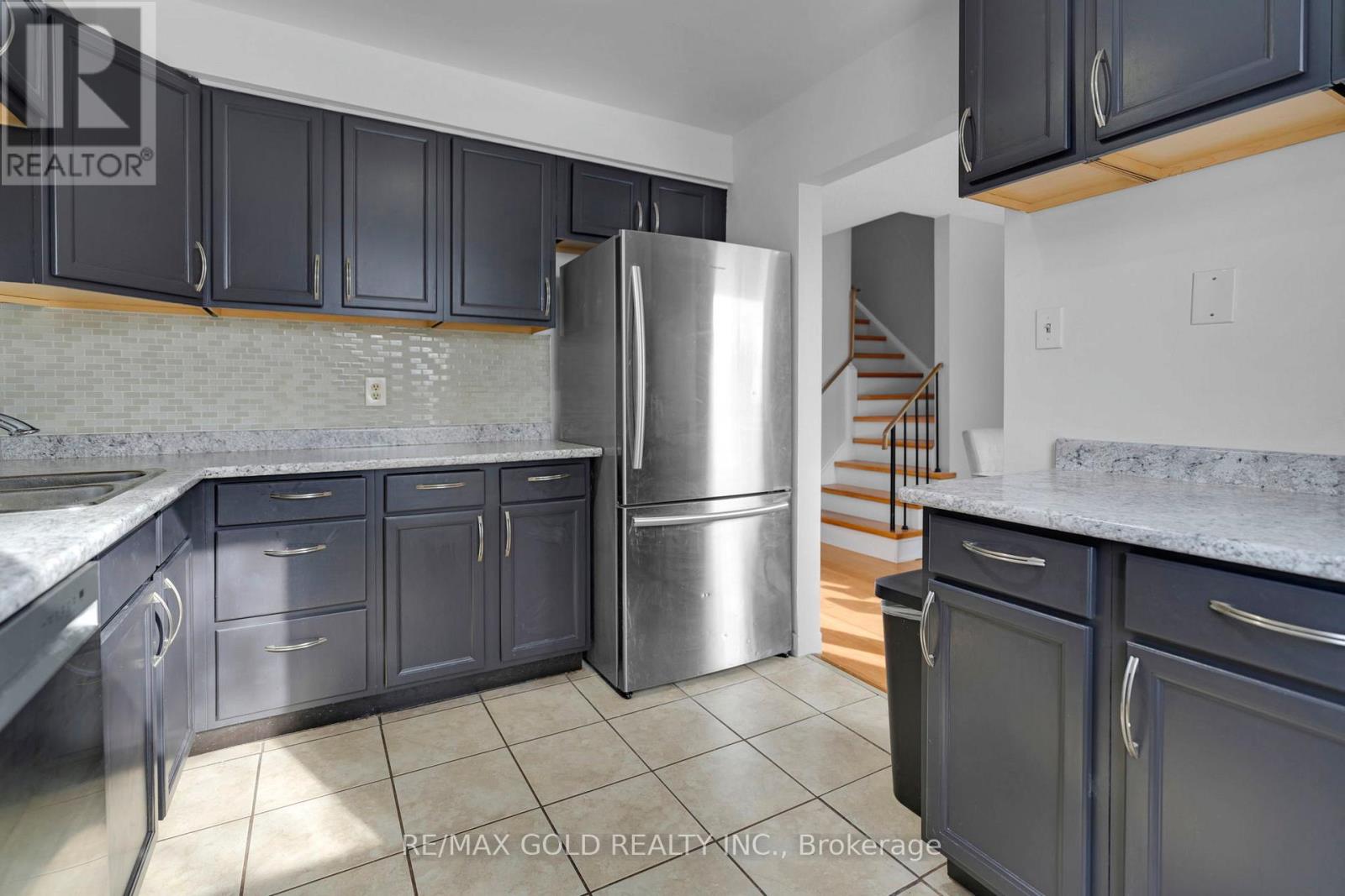 18 Peterson Court, Brampton, Ontario  L6Z 1K6 - Photo 17 - W12740648