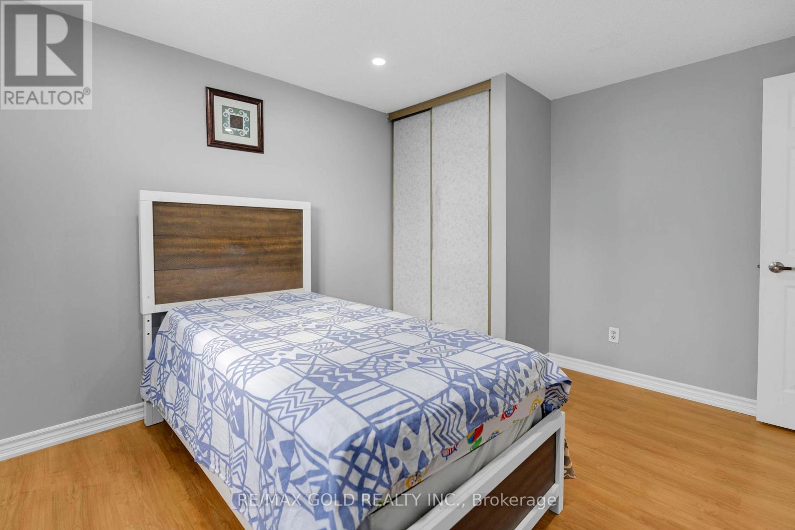 18 Peterson Court, Brampton, Ontario  L6Z 1K6 - Photo 22 - W12740648