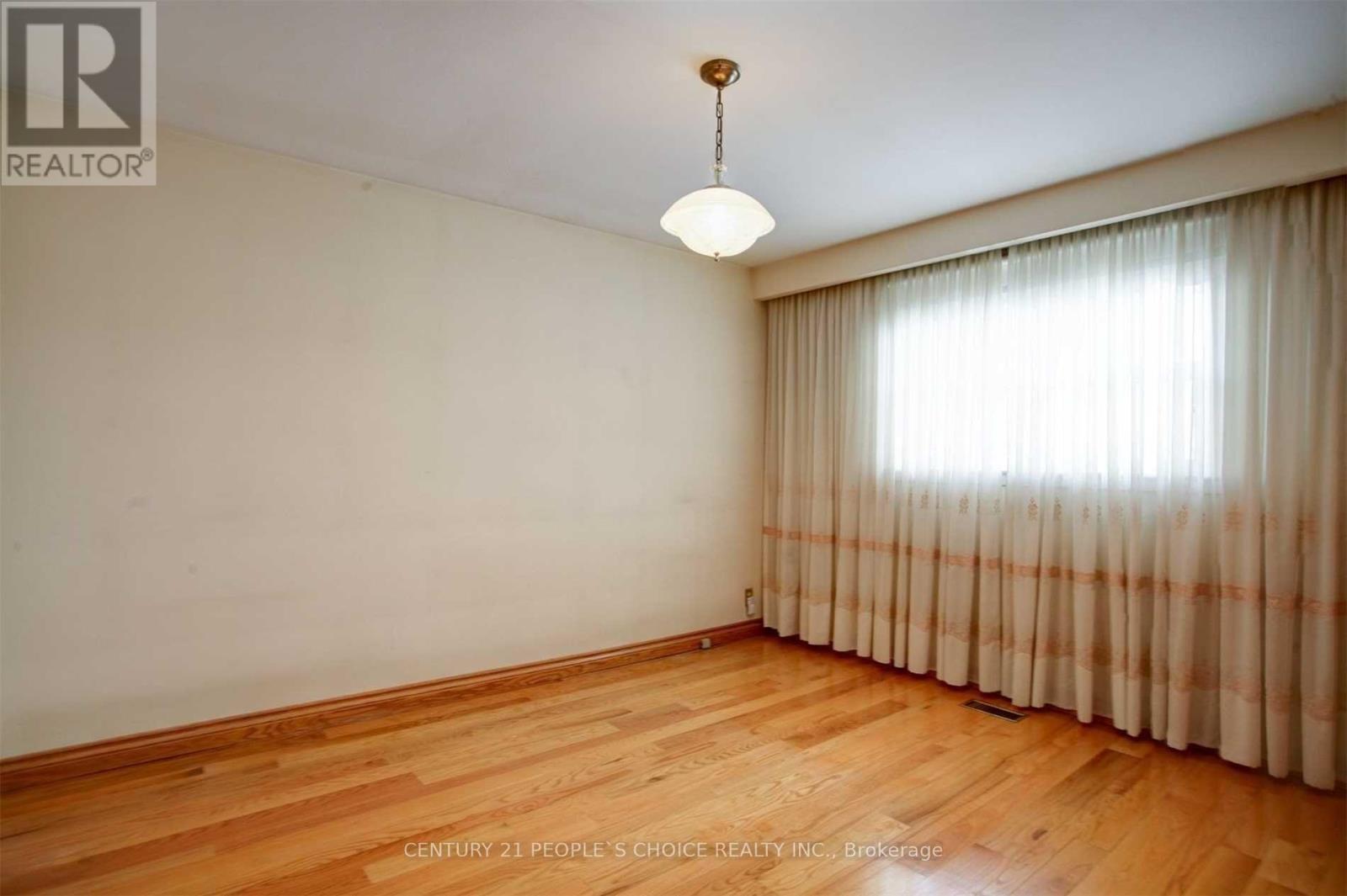 329 Jeffcoat Drive, Toronto, Ontario  M9W 3E4 - Photo 10 - W12740676