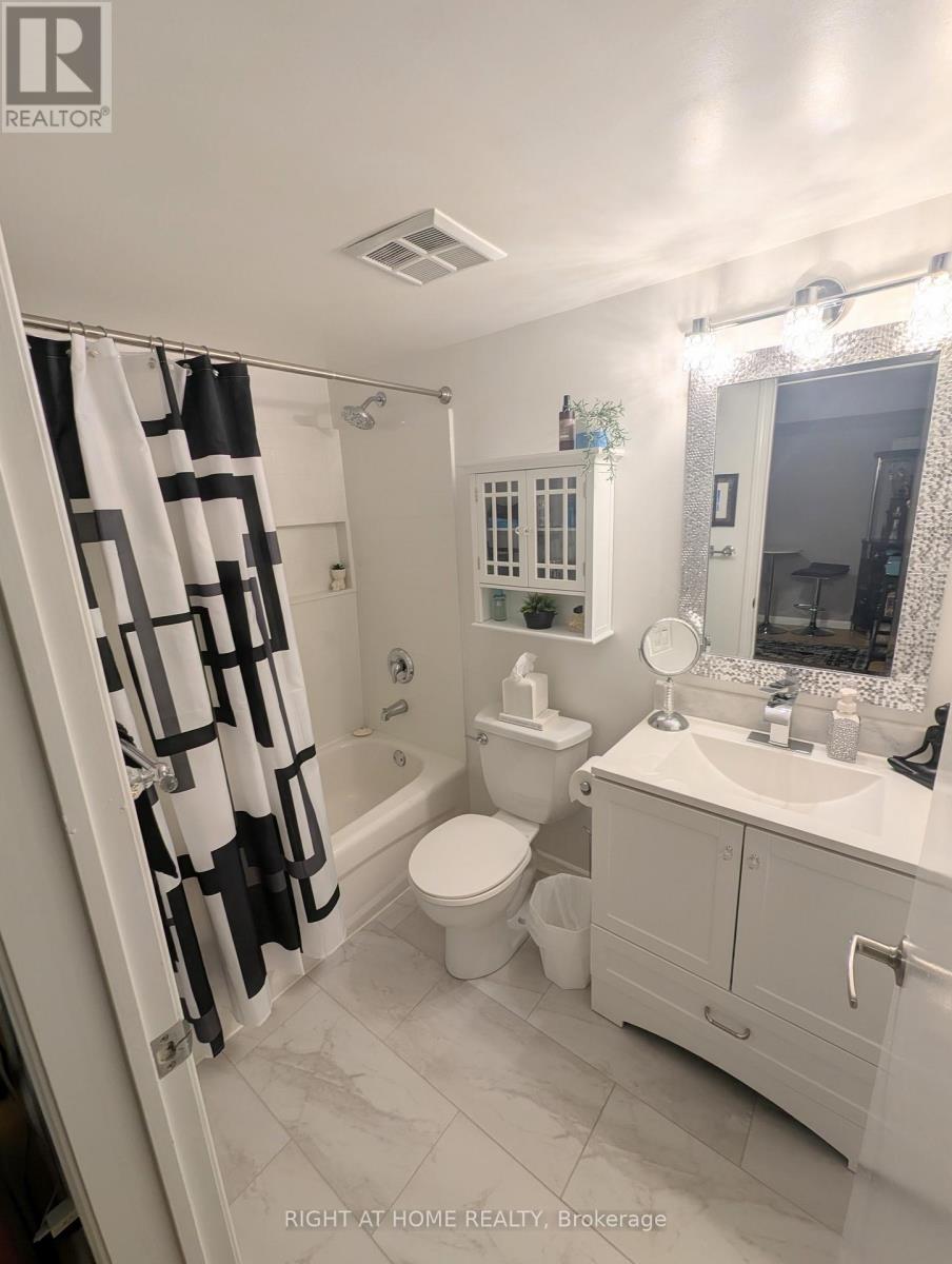 1208 - 22 Laidlaw Street, Toronto, Ontario  M6K 1X2 - Photo 13 - W12740682