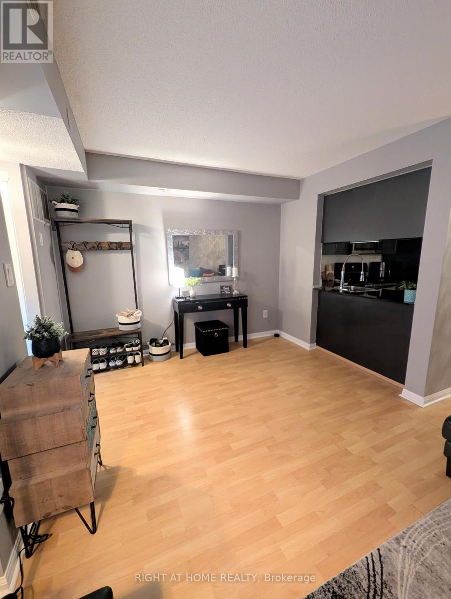 1208 - 22 Laidlaw Street, Toronto, Ontario  M6K 1X2 - Photo 4 - W12740682