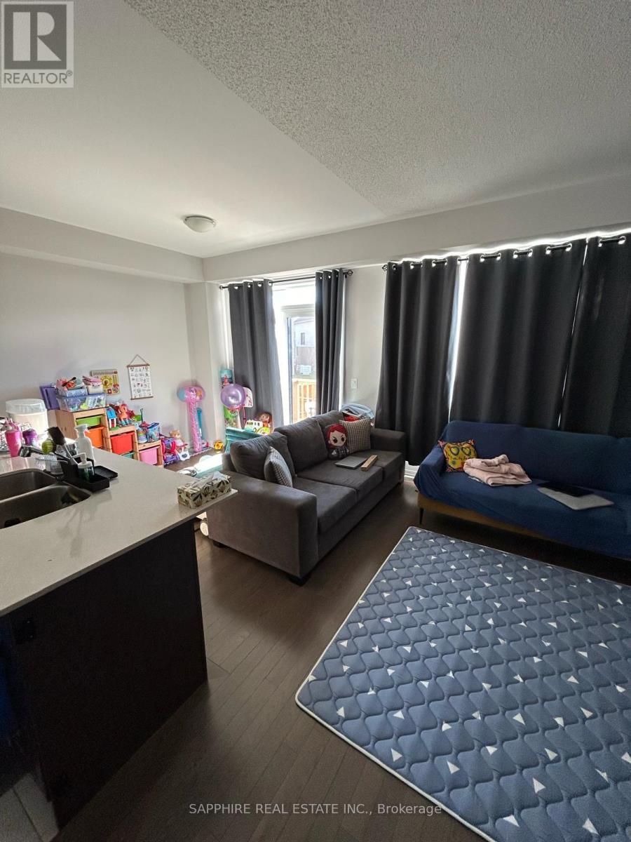 215 Provident Way, Hamilton, Ontario  L0R 1W0 - Photo 4 - X12740634