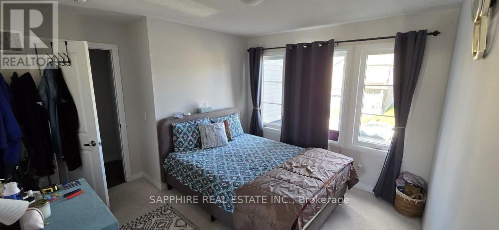 215 Provident Way, Hamilton, Ontario  L0R 1W0 - Photo 9 - X12740634