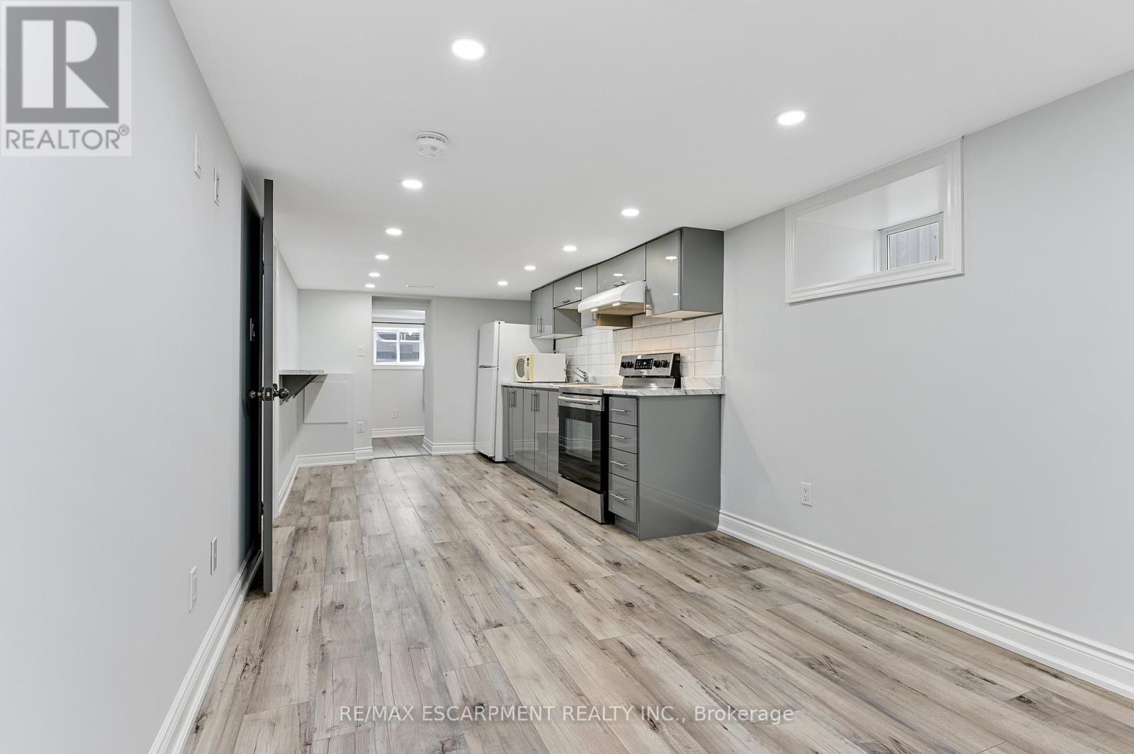 54 Craigmiller Avenue, Hamilton, Ontario  L8L 3J1 - Photo 25 - X12740636