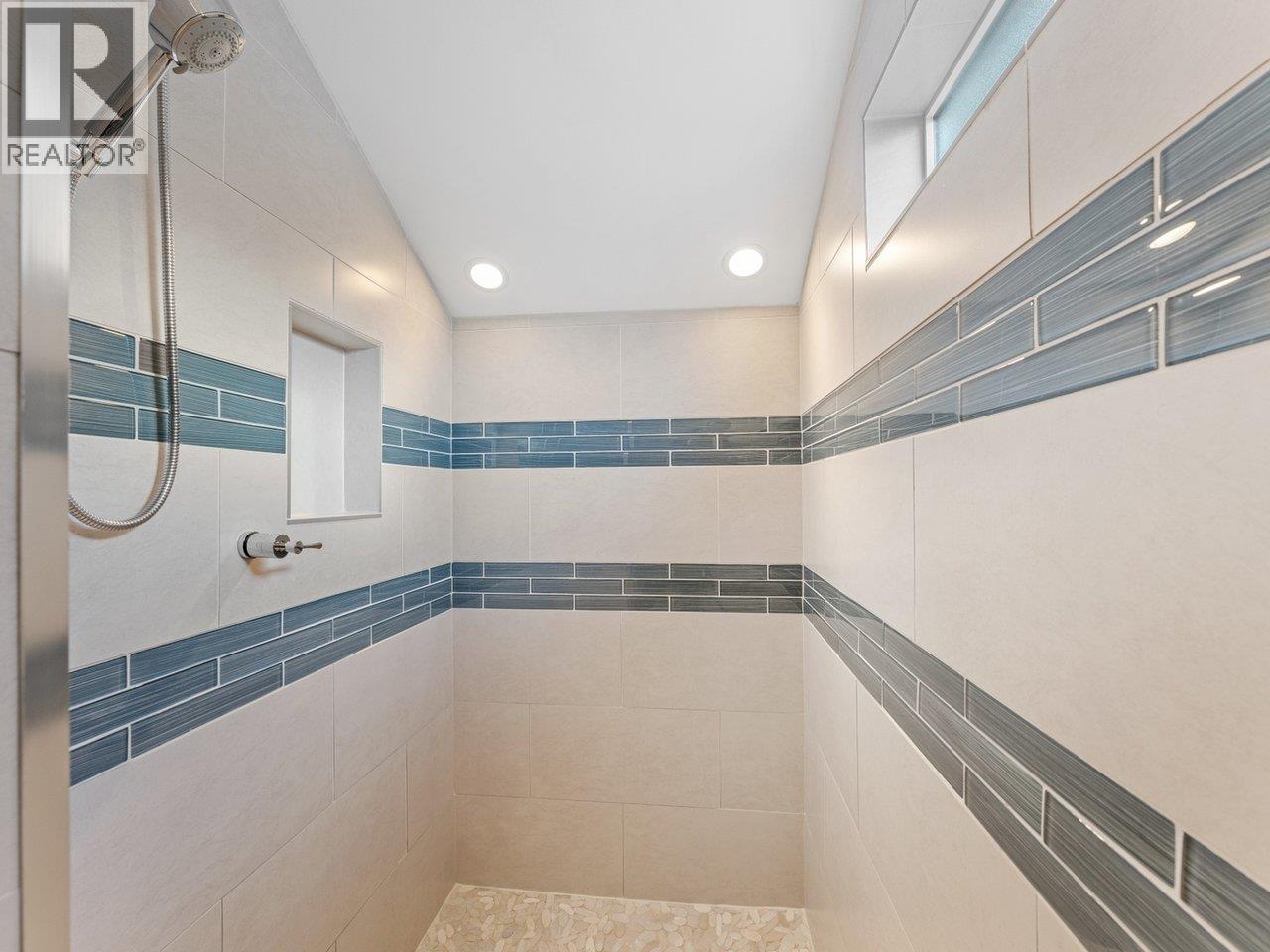 6 Bignall Bay, Port Moody, British Columbia  V3H 3N5 - Photo 21 - R3084354