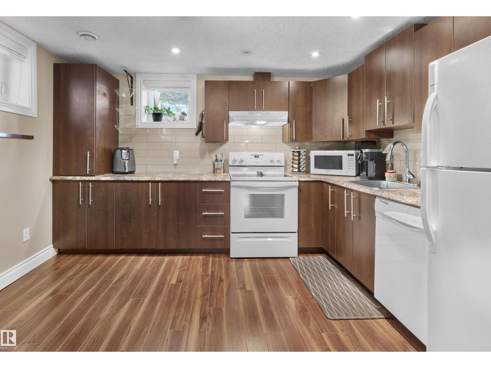 11567 80 Av Nw, Edmonton, Alberta  T6G 0R9 - Photo 24 - E4470829