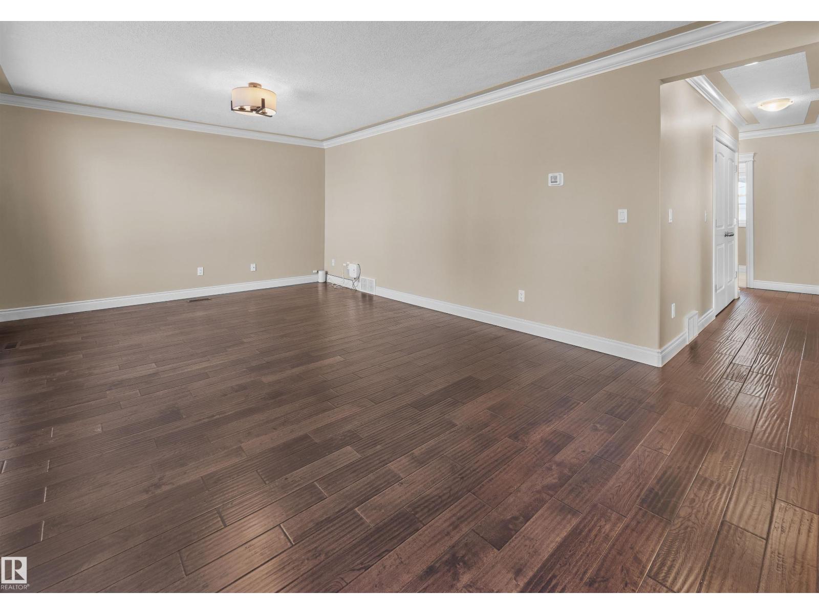 11567 80 Av Nw, Edmonton, Alberta  T6G 0R9 - Photo 5 - E4470829