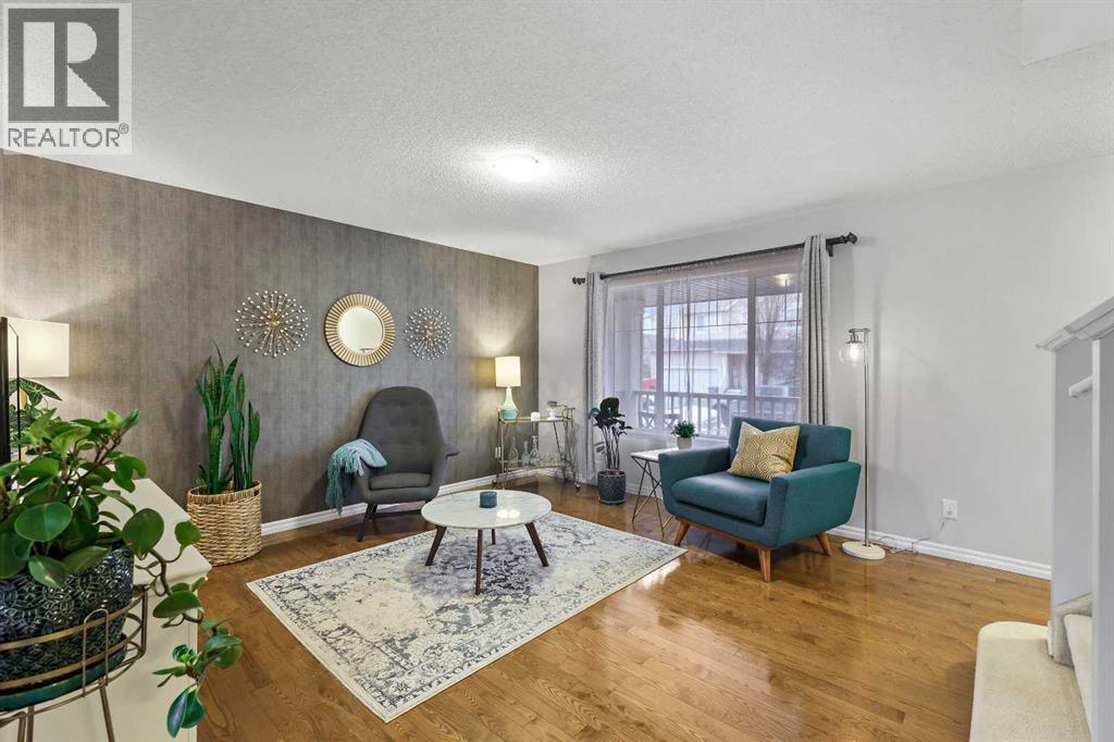 25 Mckinnon Street Nw, Langdon, Alberta  T0J 1X2 - Photo 5 - A2270671